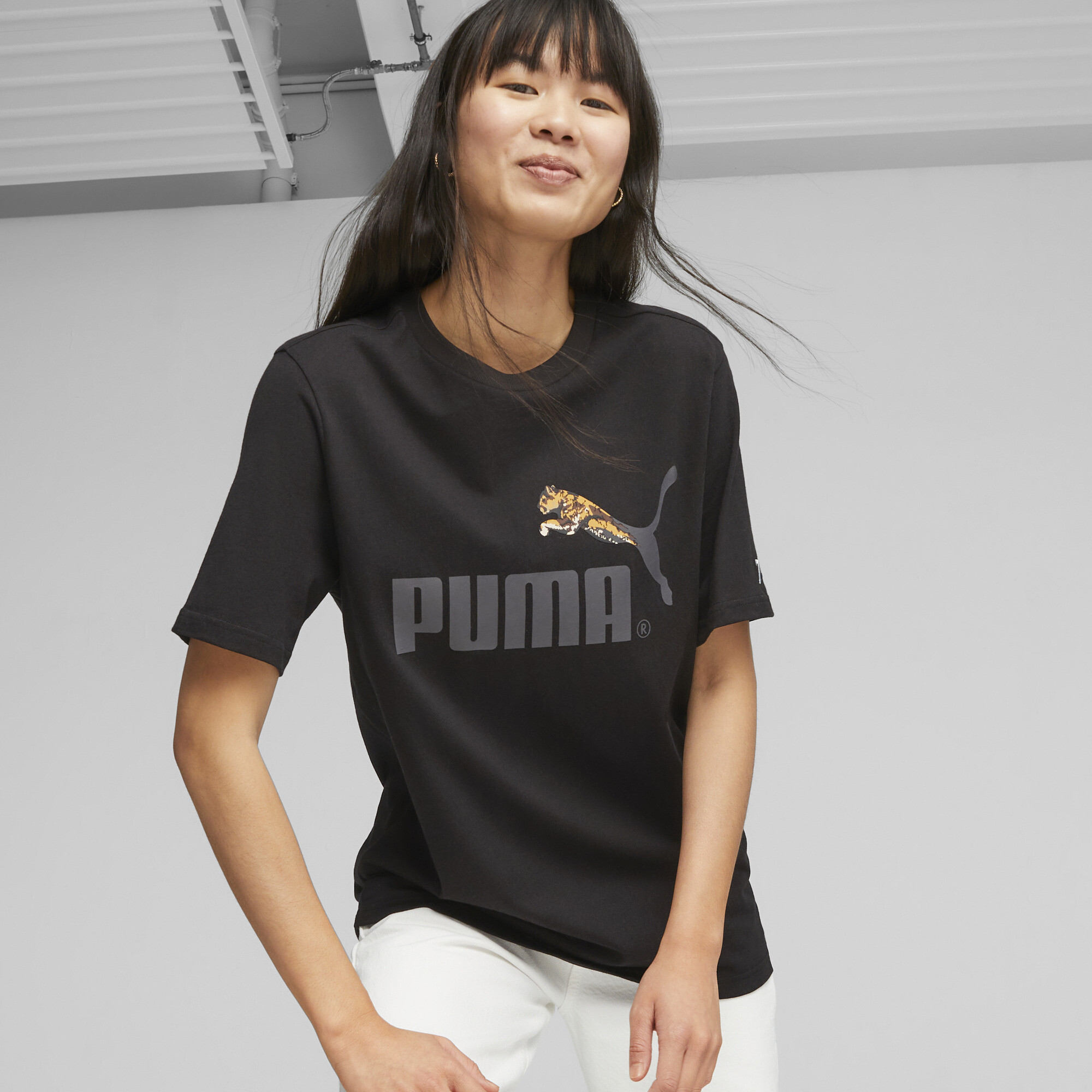 Men's PUMA CLASSICS NO.1 LOGO T-Shirt In Black, Size Small, Cotton