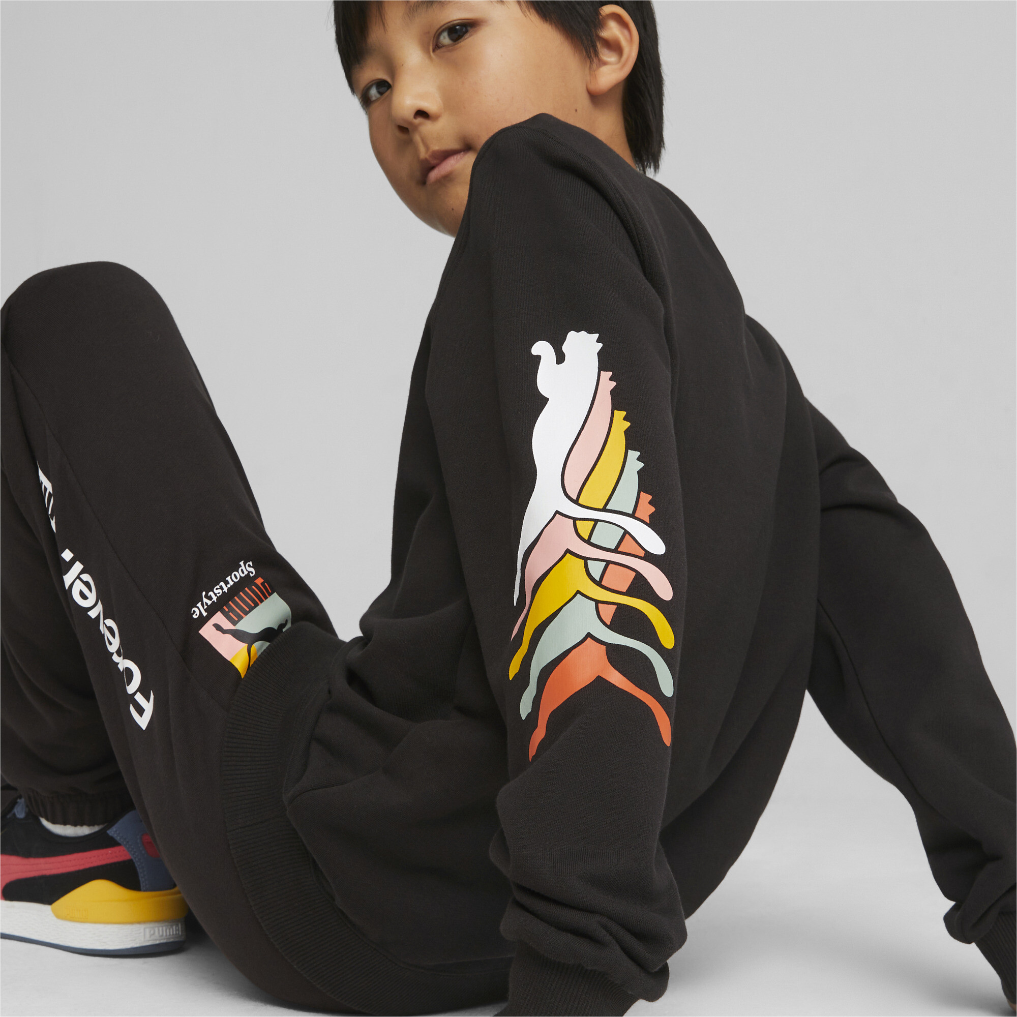 Men's Puma Classics Brand Love Youth Sweatshirt, Black, Size 15-16Y, Clothing