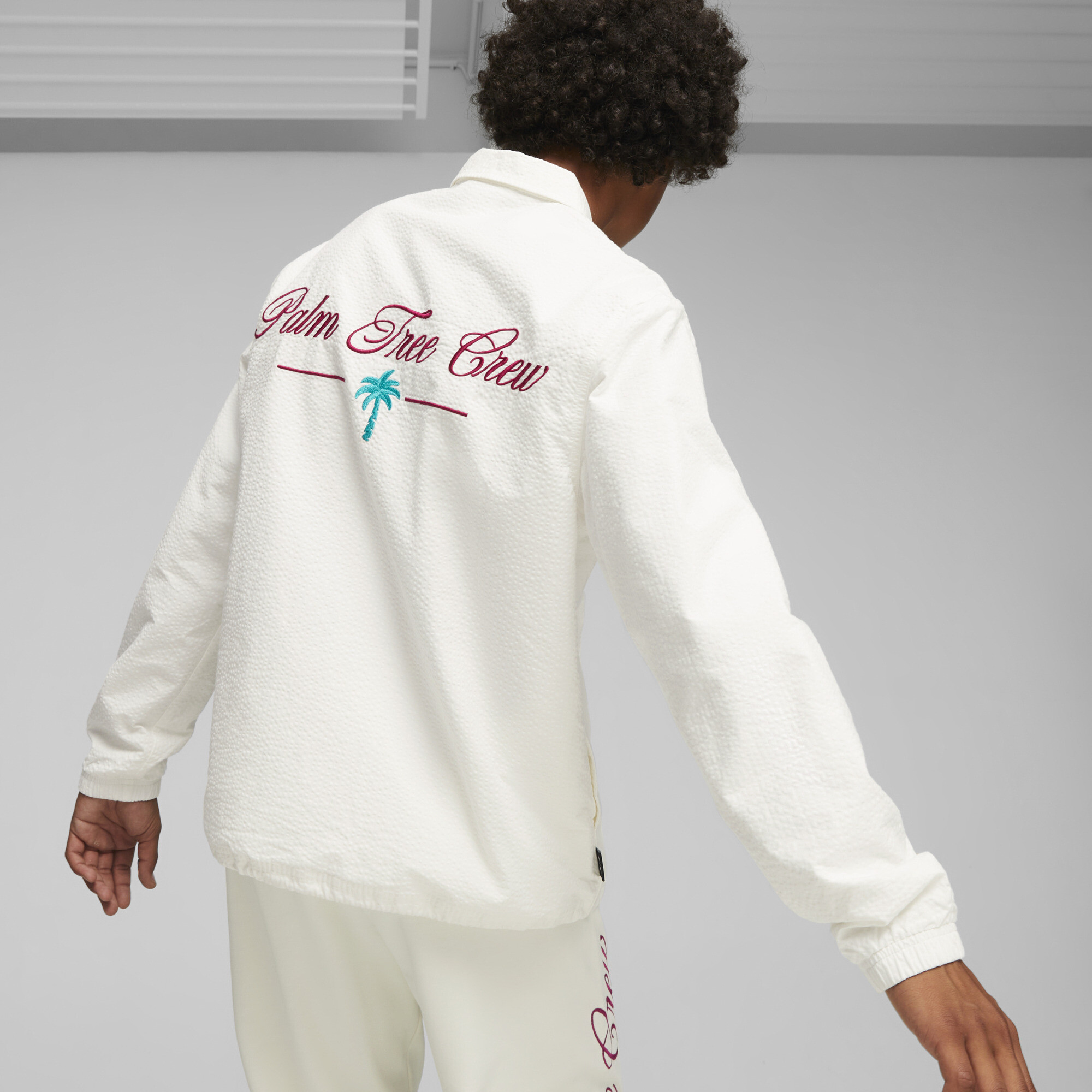 جاكيت مدرب PUMA X PALM TREE CREW للرجال أبيض