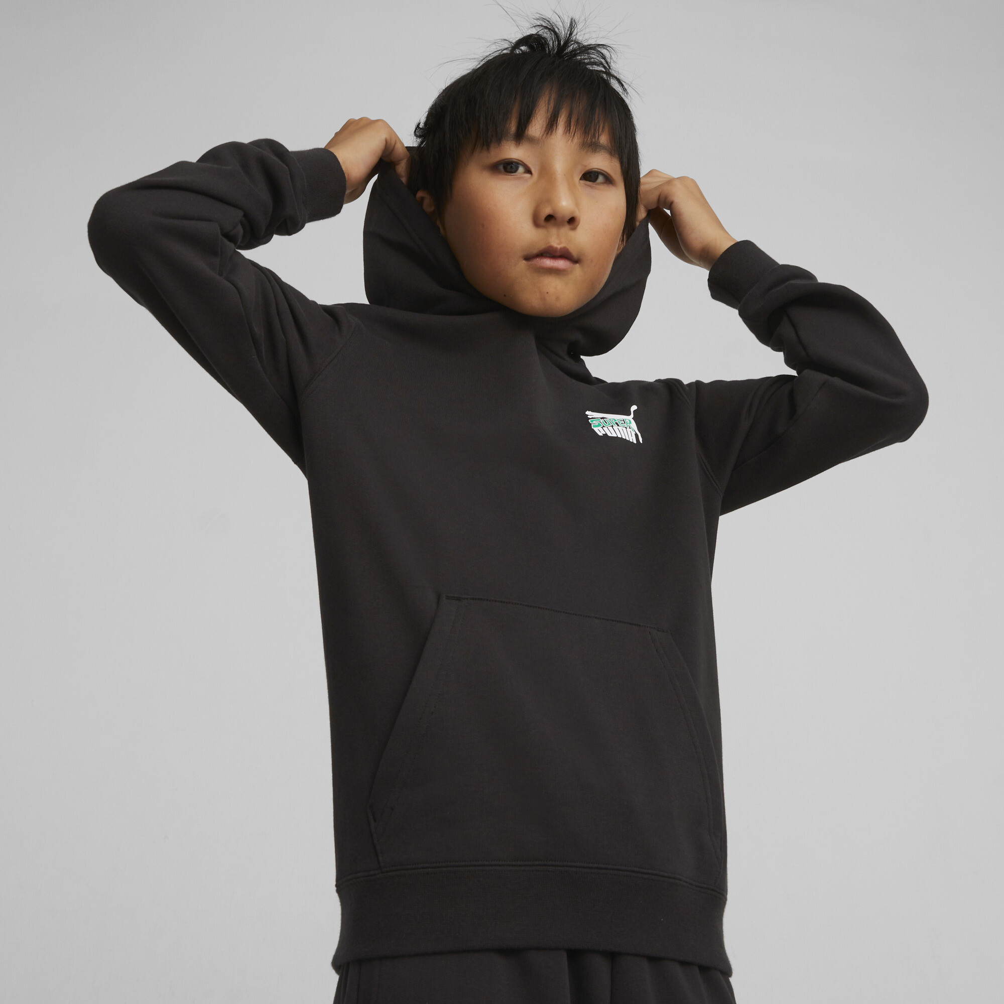 Classics SUPER PUMA Hoodie In Black, Size 13-14 Youth