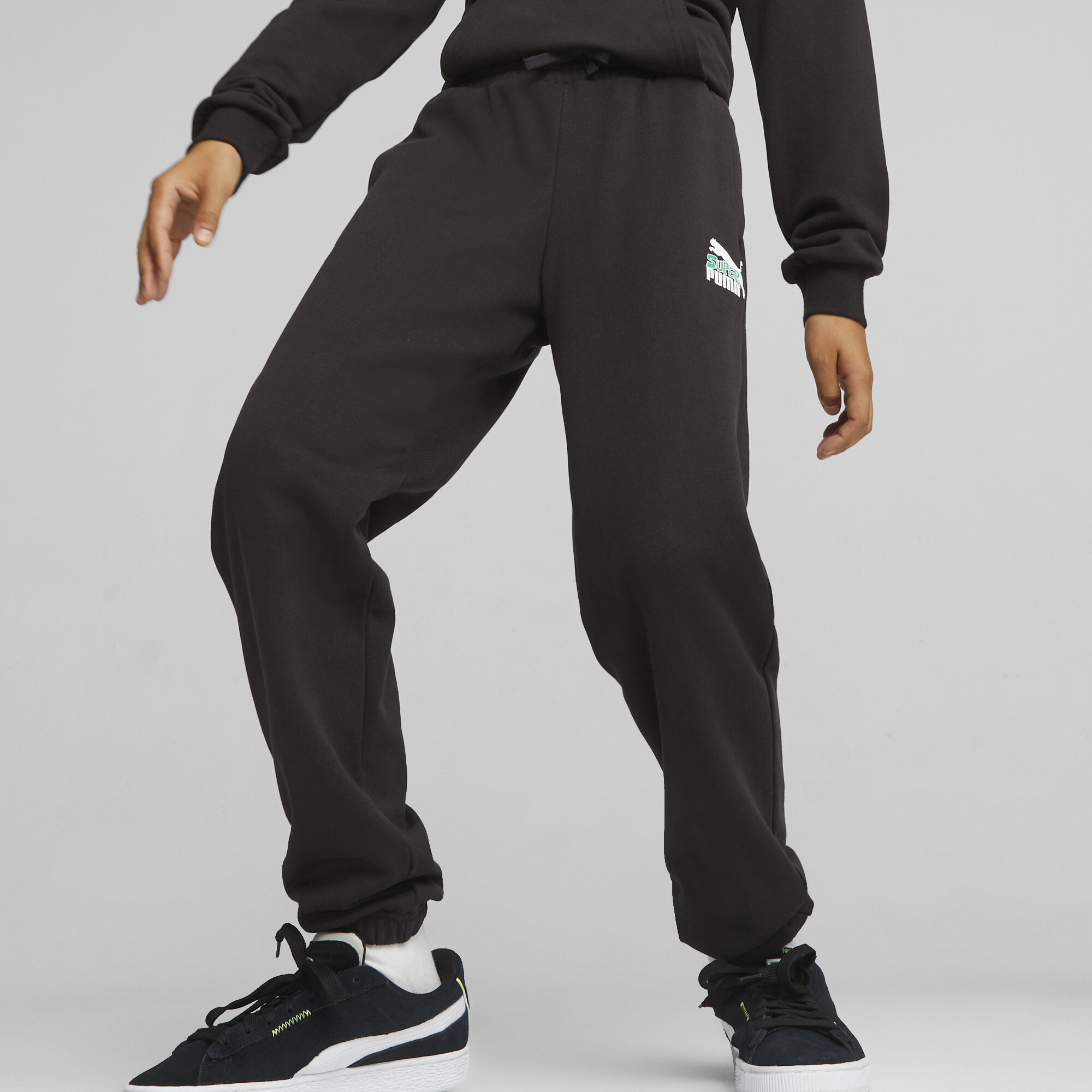 Classics SUPER PUMA Sweatpants In Black, Size 7-8 Youth