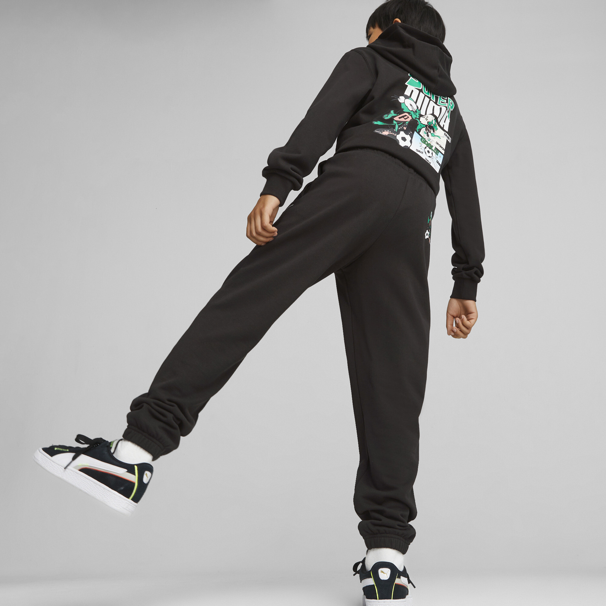 Classics SUPER PUMA Sweatpants In Black, Size 7-8 Youth