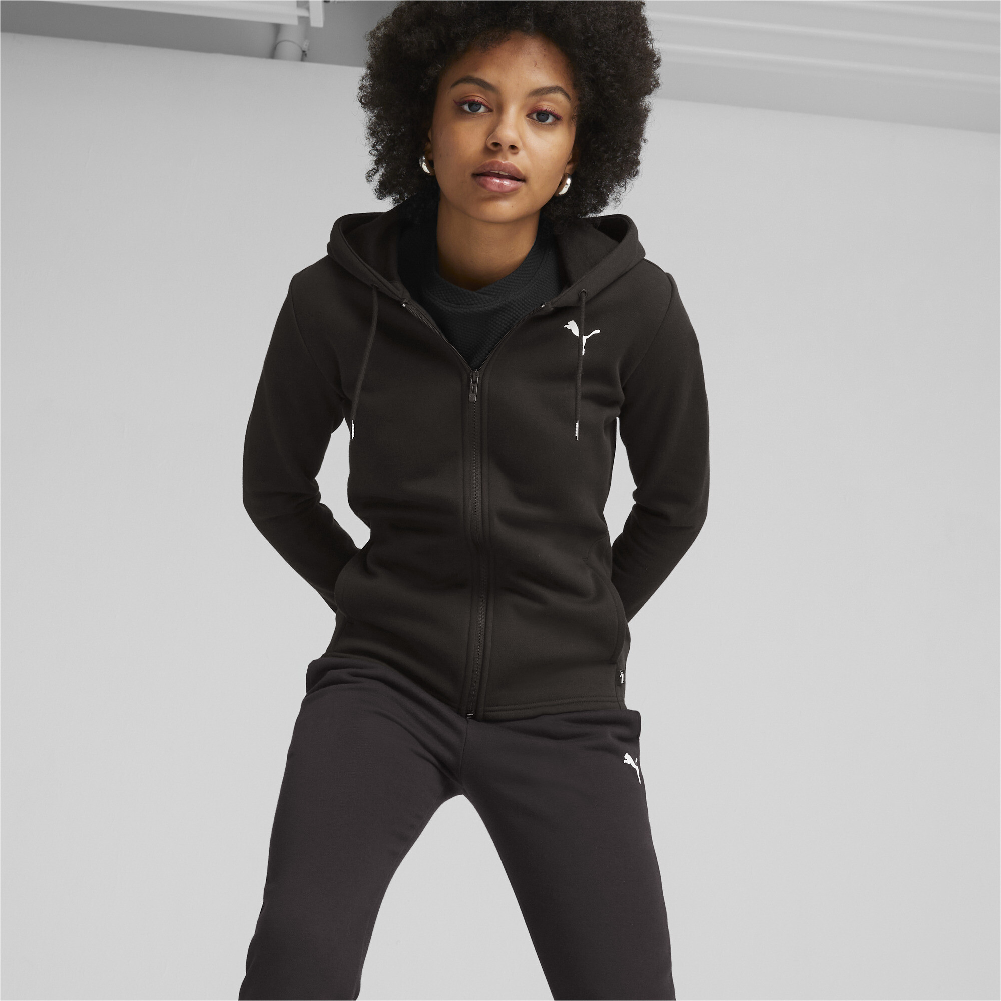 Women's Puma Classics Hooded FL Tracksuit, Black, Size XS, Clothing