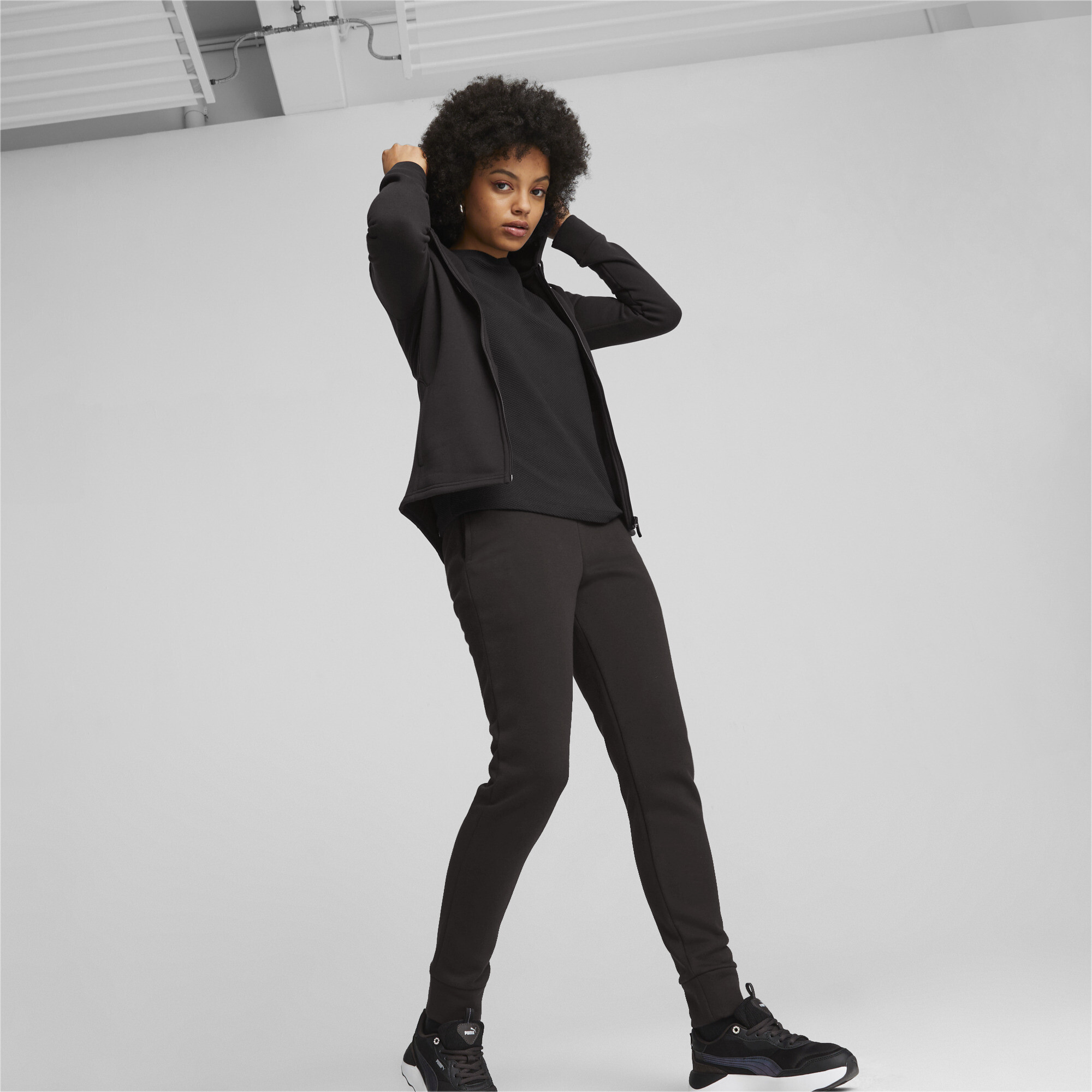 Women's Puma Classics Hooded FL Tracksuit, Black, Size XXS, Clothing
