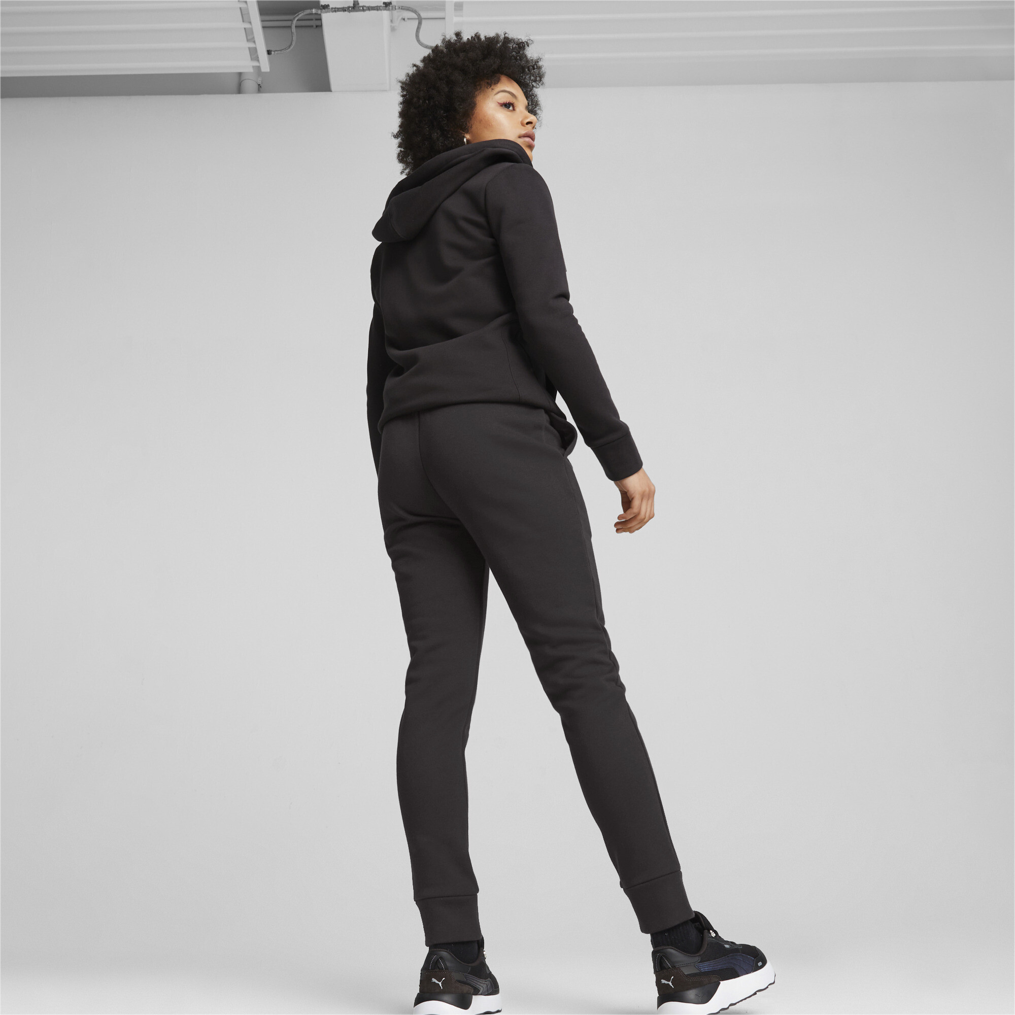 Women's Puma Classics Hooded FL Tracksuit, Black, Size XS, Clothing