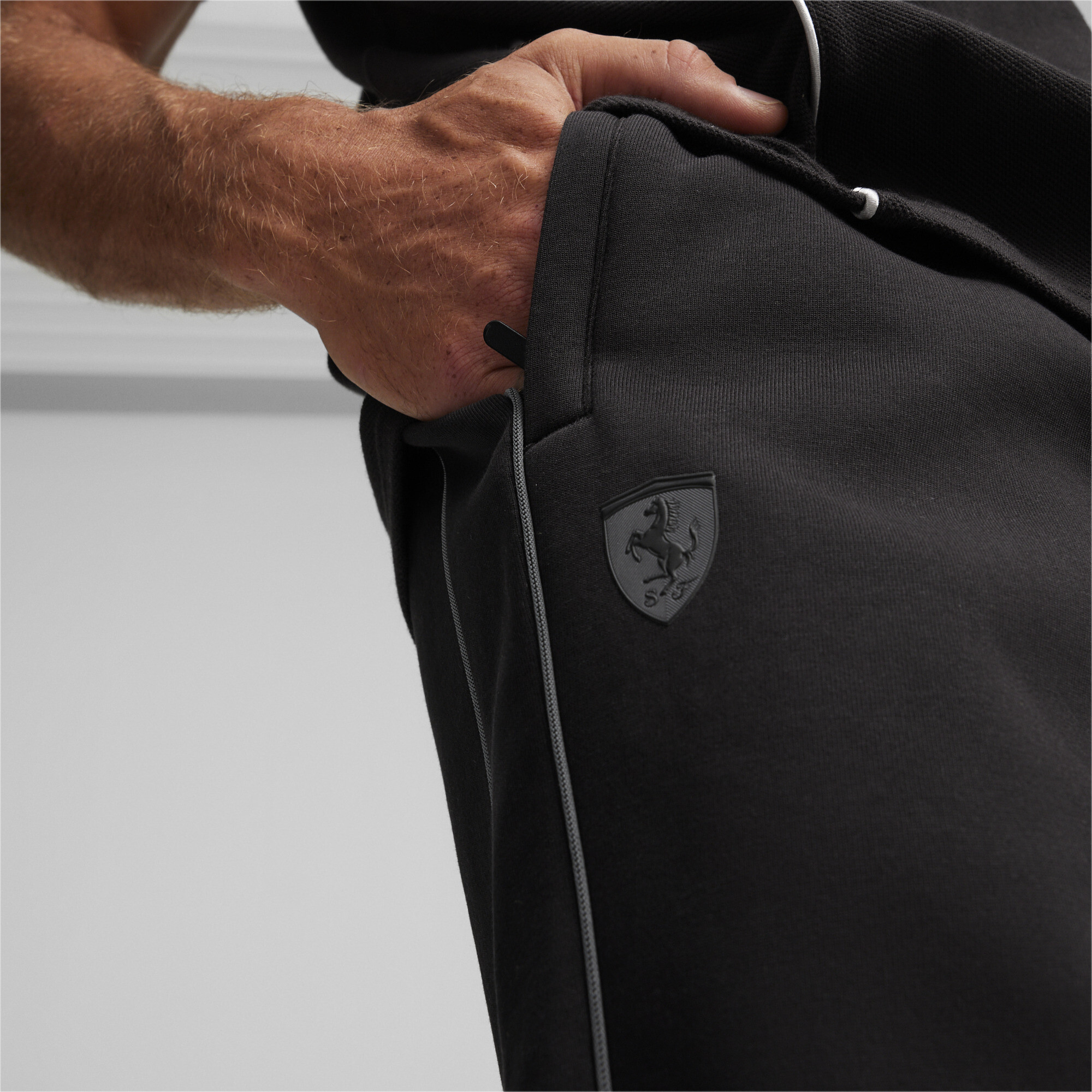 Men's Puma Scuderia Ferrari Style's Motorsport MT7 Pants, Black, Size M, Sport