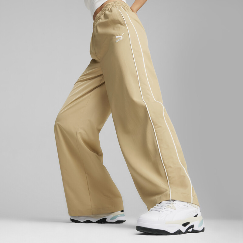 Women's PUMA T7 Relaxed Fit Track Pants in Prairie Tan size L