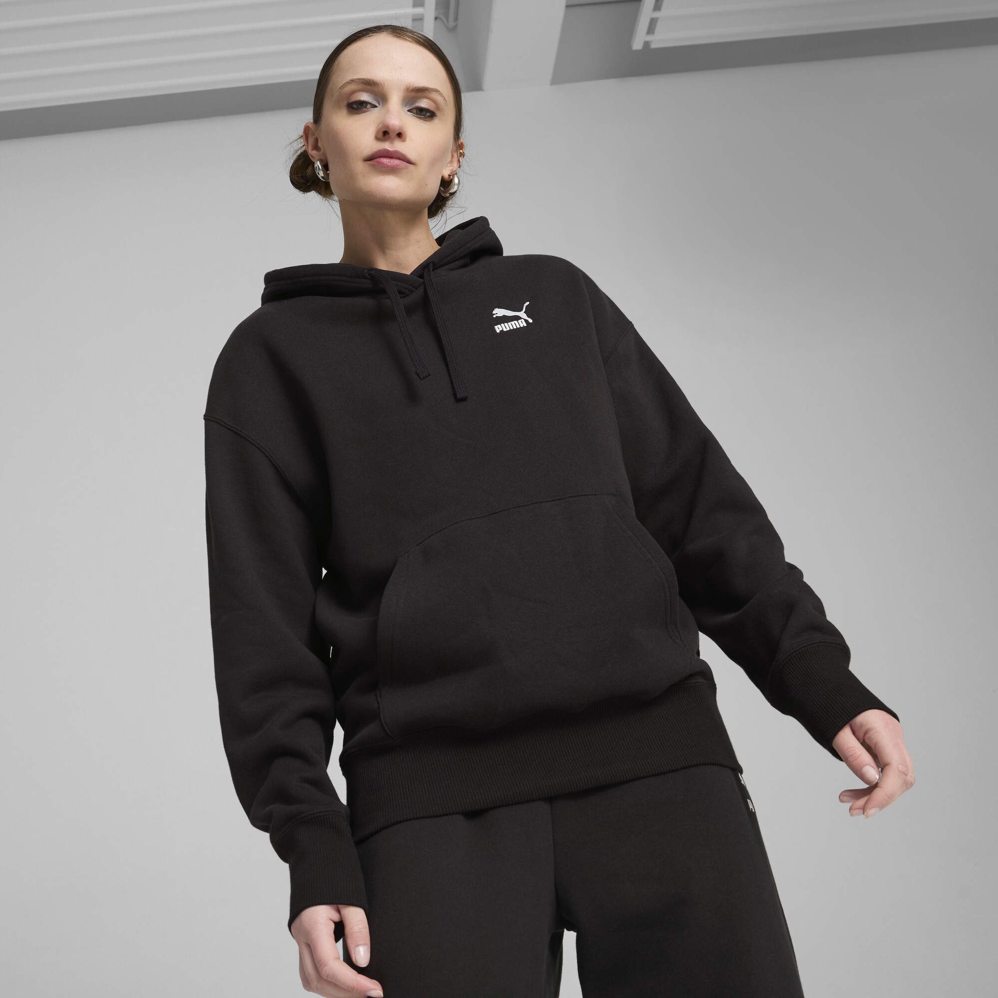 Women's Puma BETTER CLASSICS Hoodie, Black, Size M, Clothing