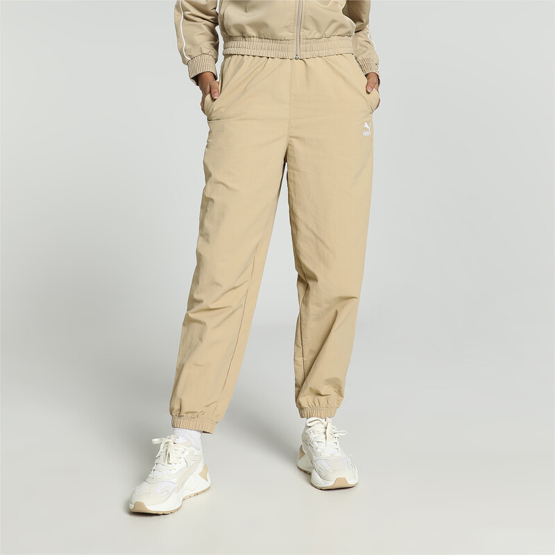 

Women's PUMA CLASSICS Relaxed Fit Sweatpants