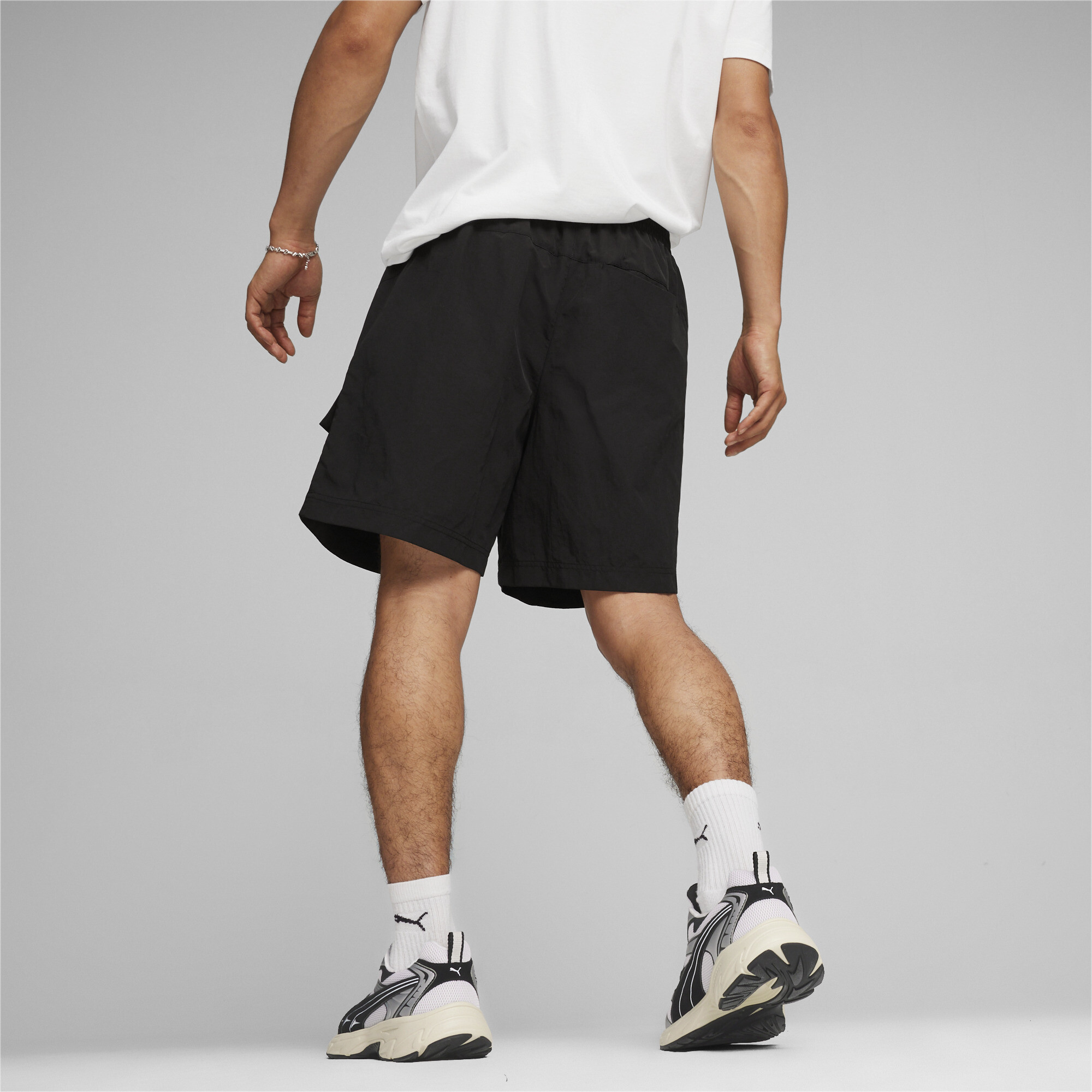 Men's Puma CLASSICS's Cargo Shorts, Black, Size M, Clothing