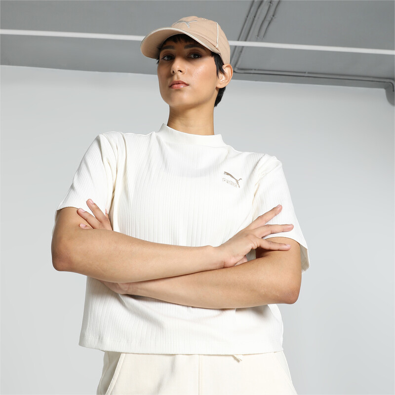 

Women's PUMA CLASSICS Mock Neck Relaxed Fit T-shirt