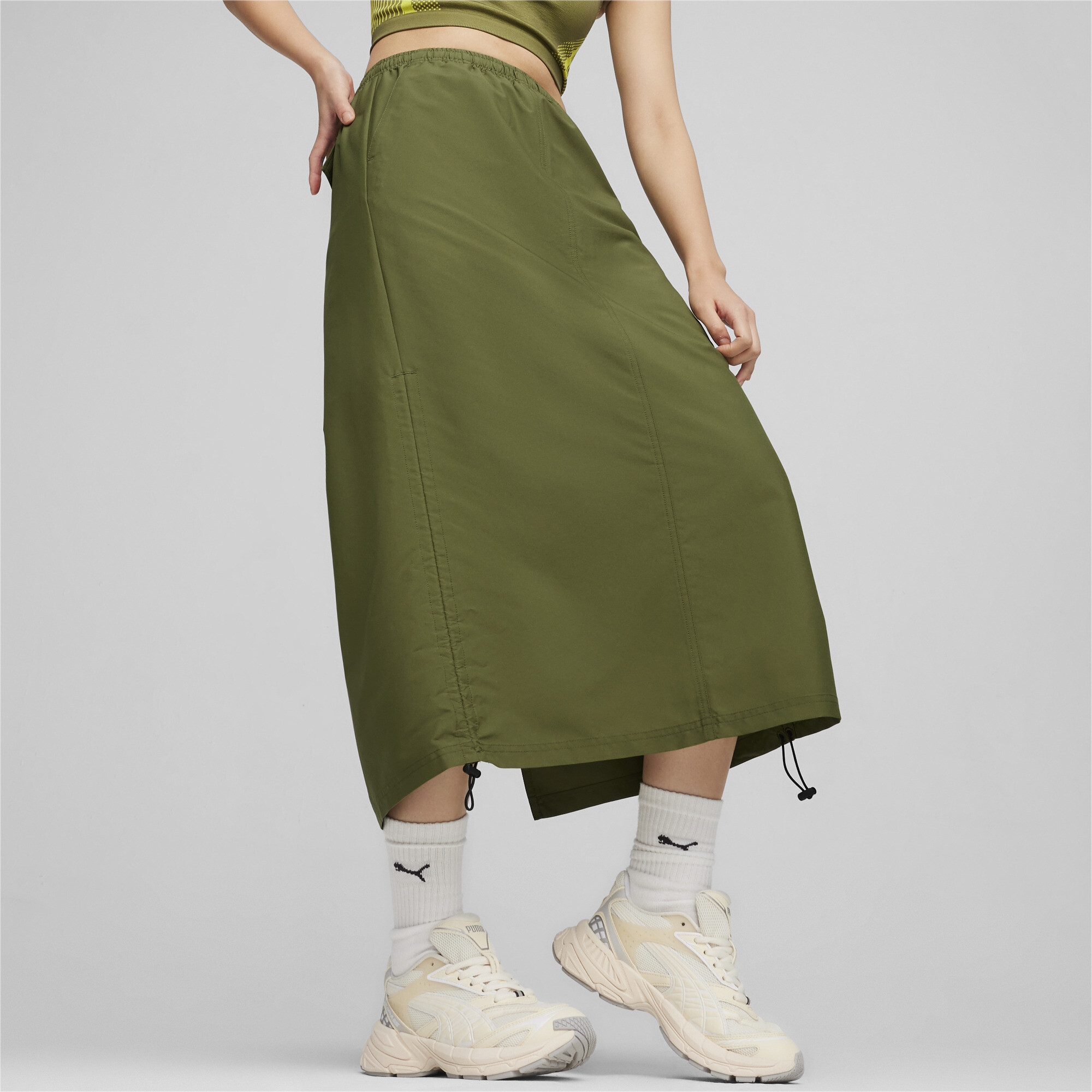 Women's PUMA DARE TO Midi Woven Skirt In Green, Size XS