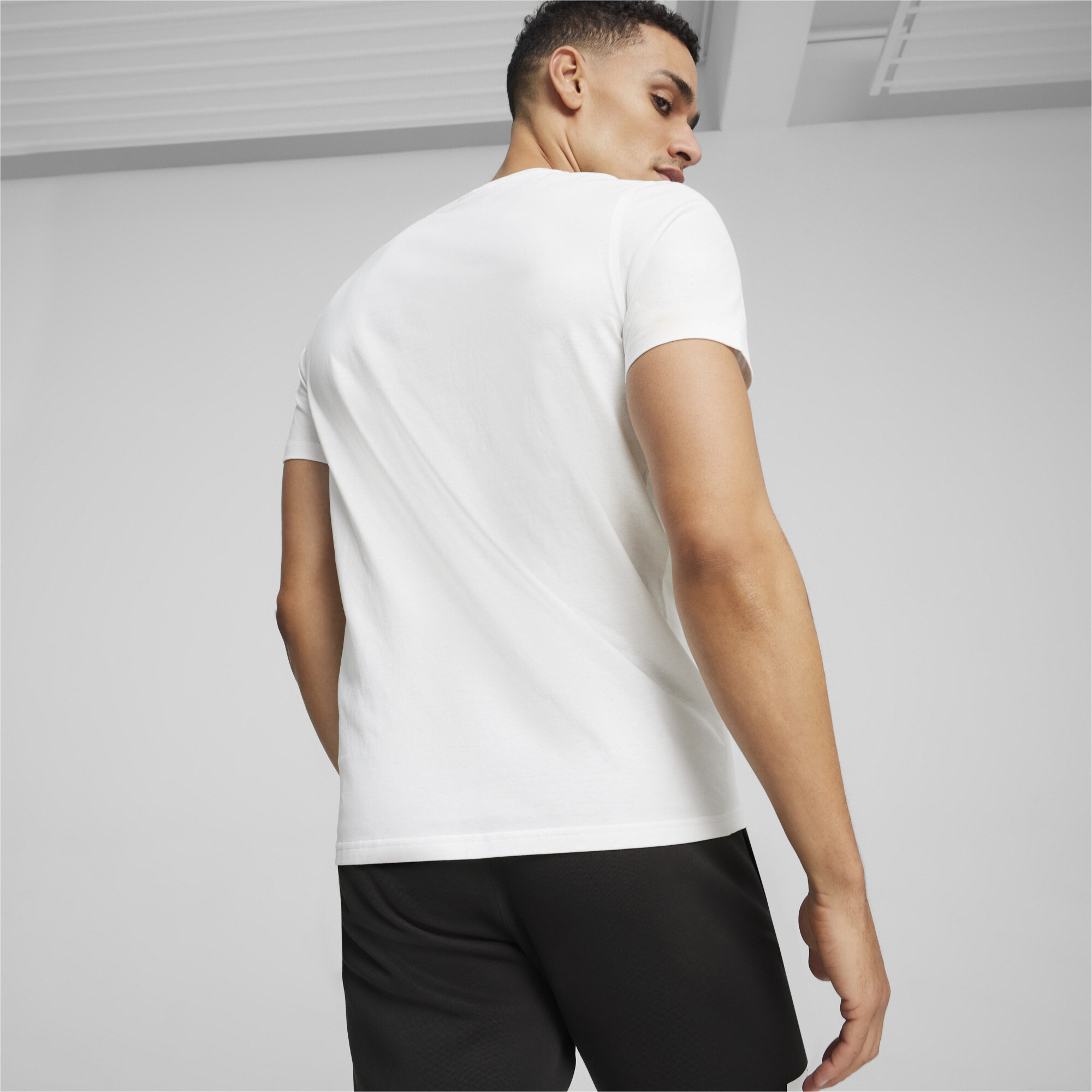 Men's PUMA The Hooper Basketball T-Shirt In White, Size XS