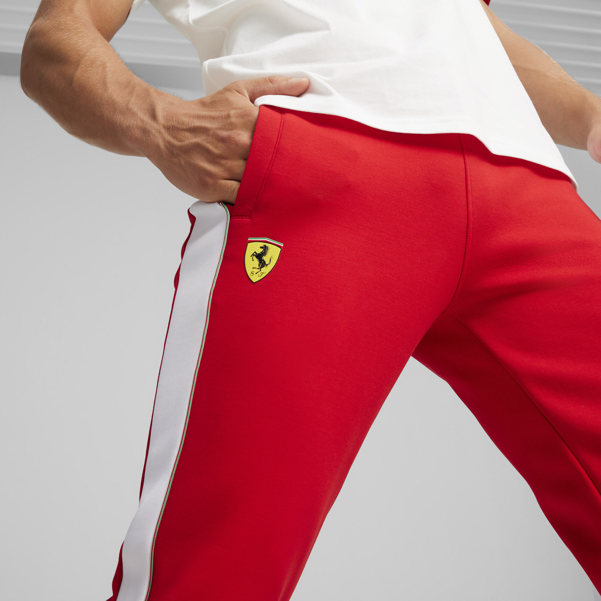 Men's PUMA Scuderia Ferrari Race Iconic T7 Motorsport Pants In Red, Size 2XL