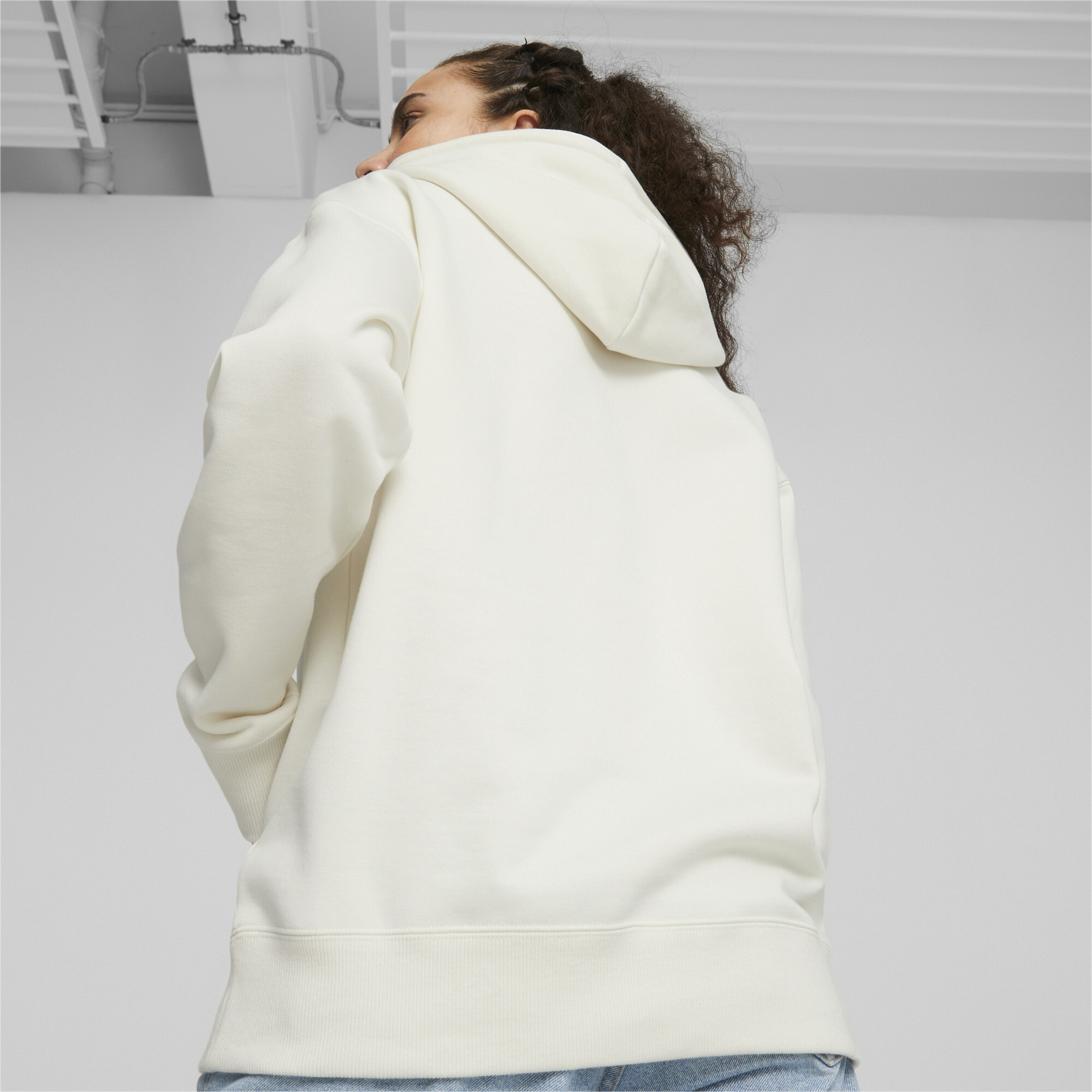 Women's PUMA Team Hoodie In White, Size Small