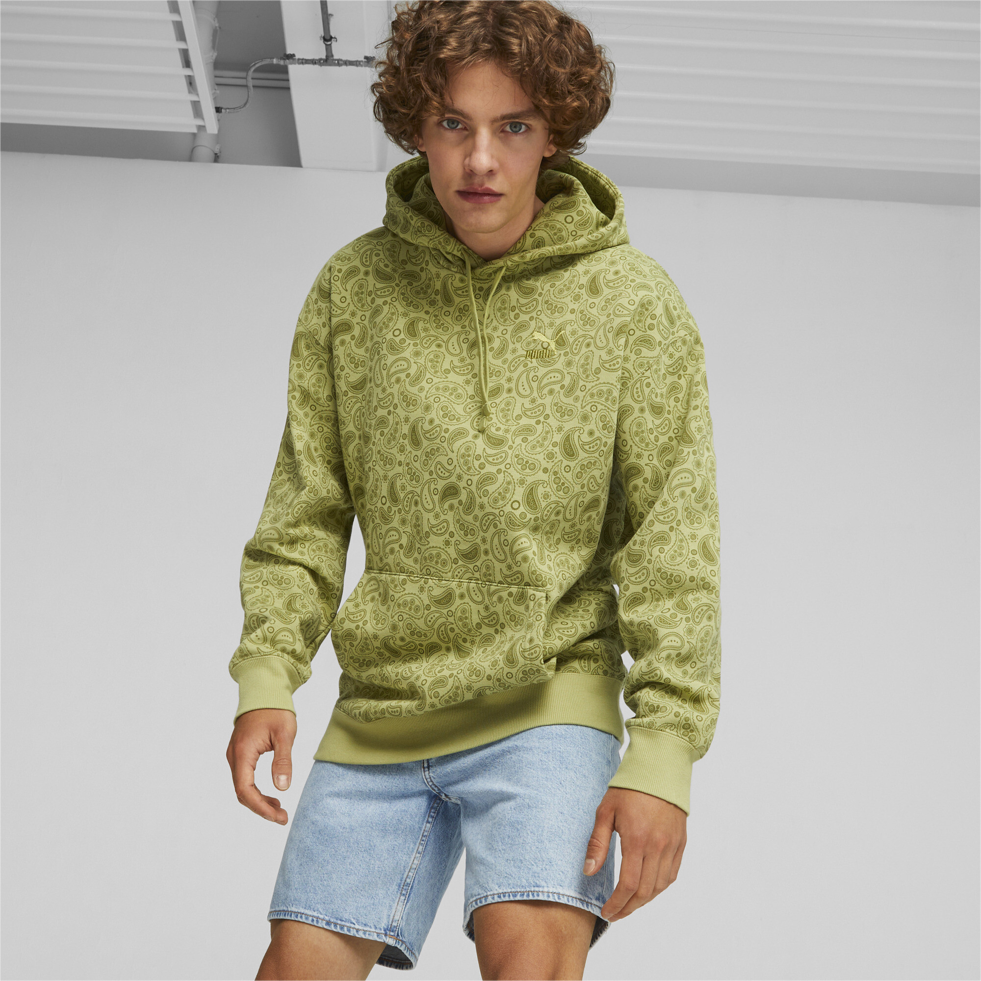 Men's PUMA CLASSICS PAISLEYLUXE Hoodie In Green, Size XS