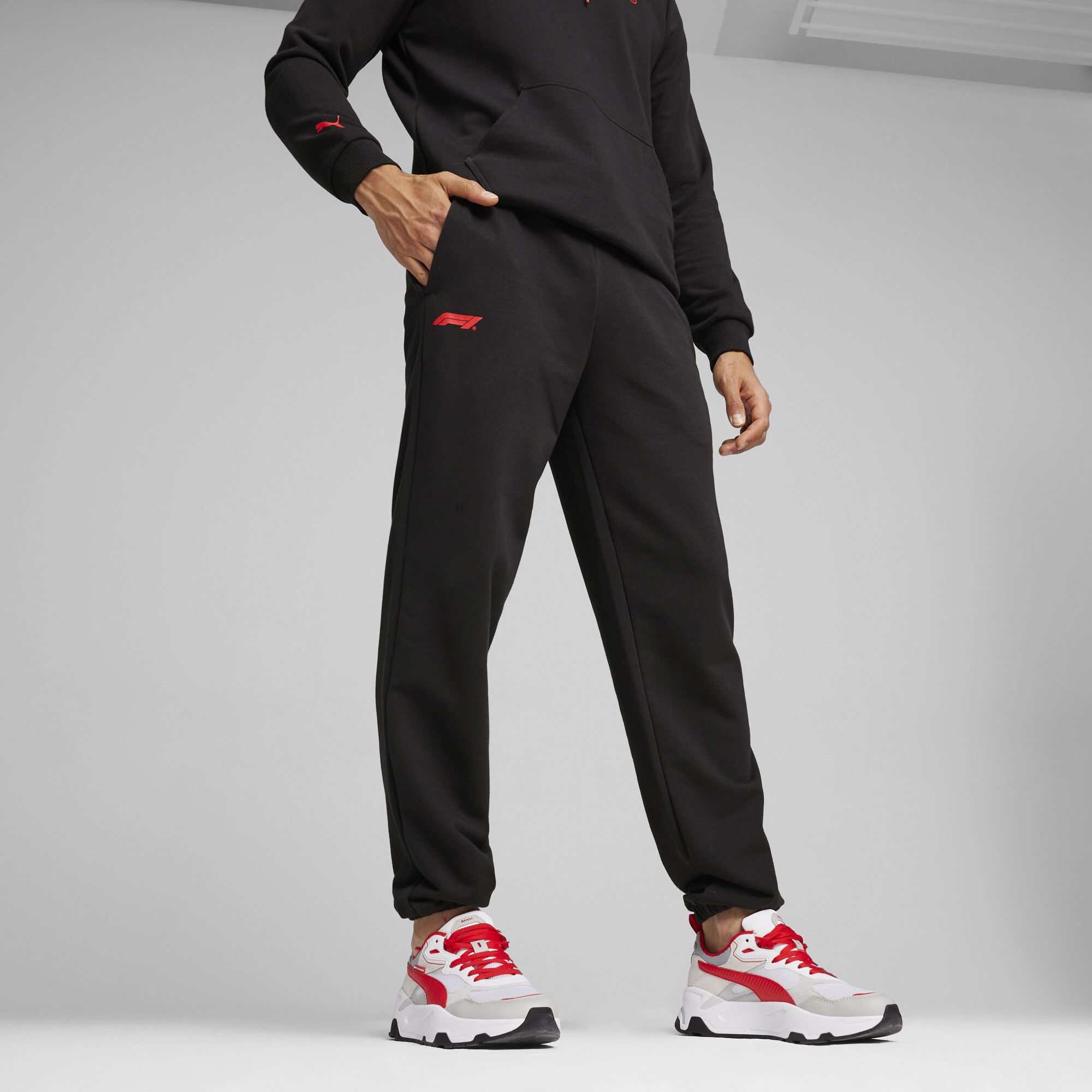 PUMA F1 ESS Motorsport sweatpant voor Heren, Zwart, Maat M thumbnail 4