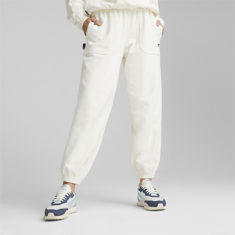 Women's PUMA DOWNTOWN Sweatpants in White size L