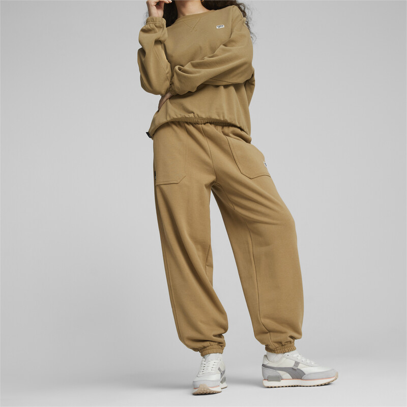 Women's PUMA DOWNTOWN Sweatpants in Orange size L