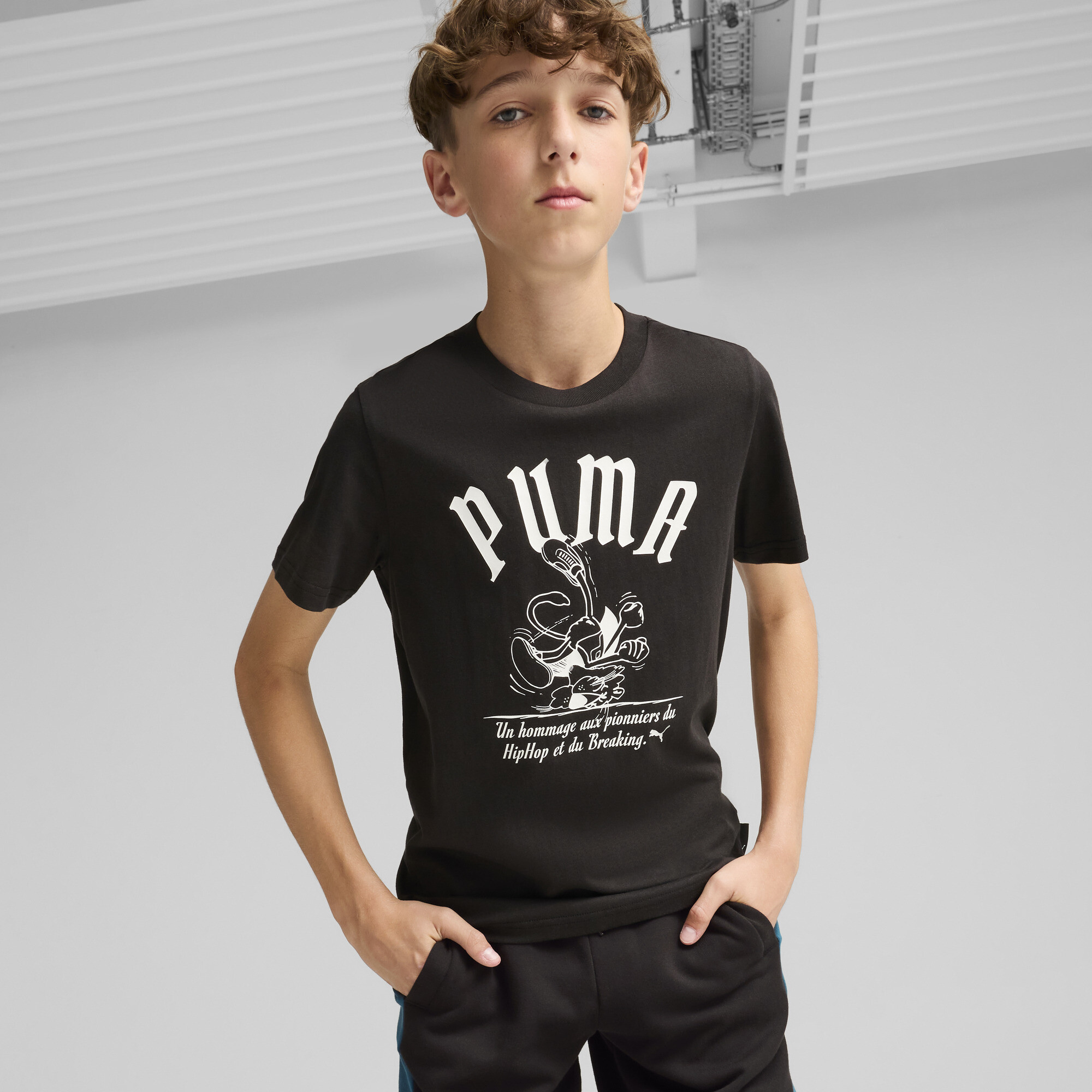 Men's GRAPHICS Super Puma Tee Youth, Black, Size 9-10Y, Clothing