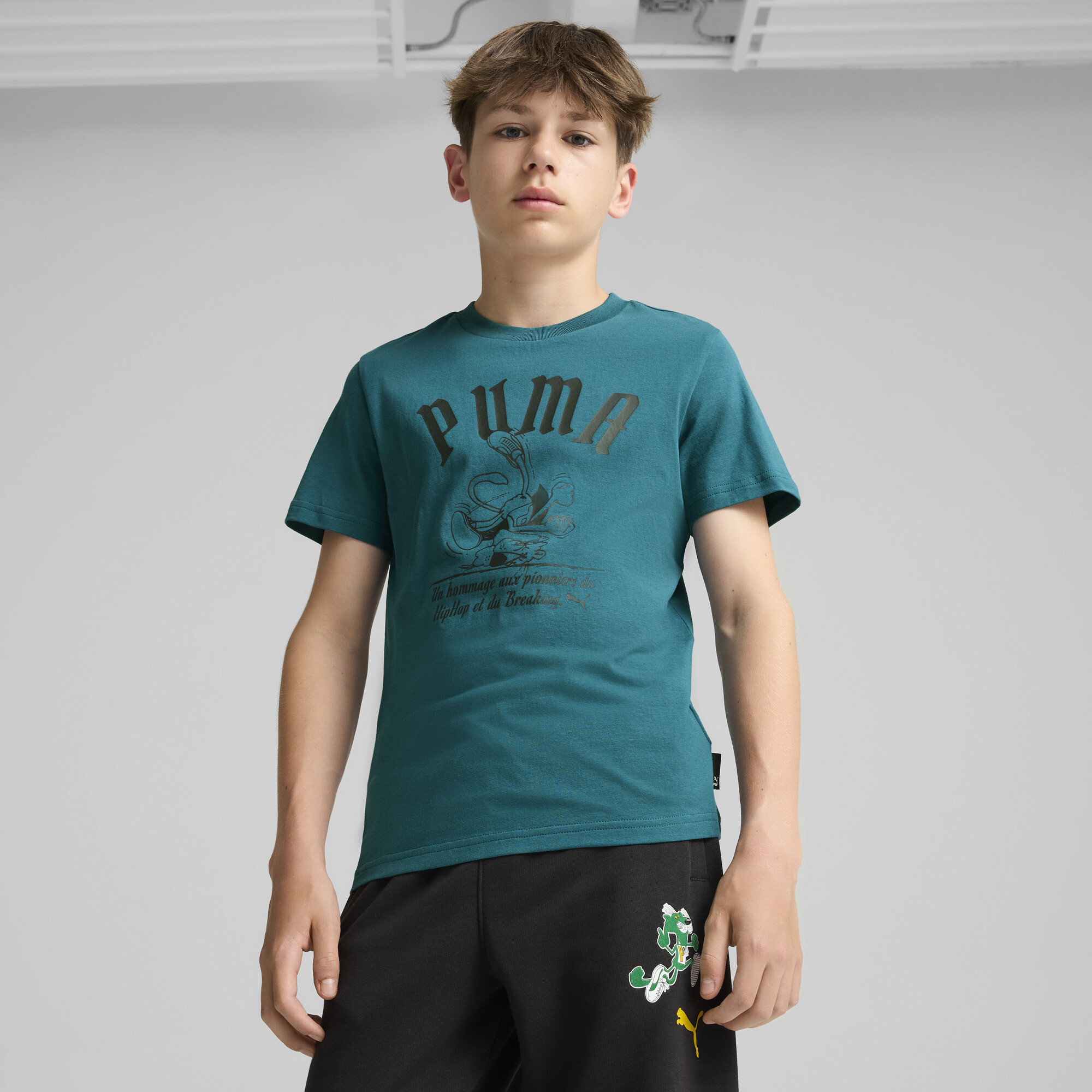 Men's GRAPHICS Super Puma Tee Youth, Green, Size 9-10Y, Clothing