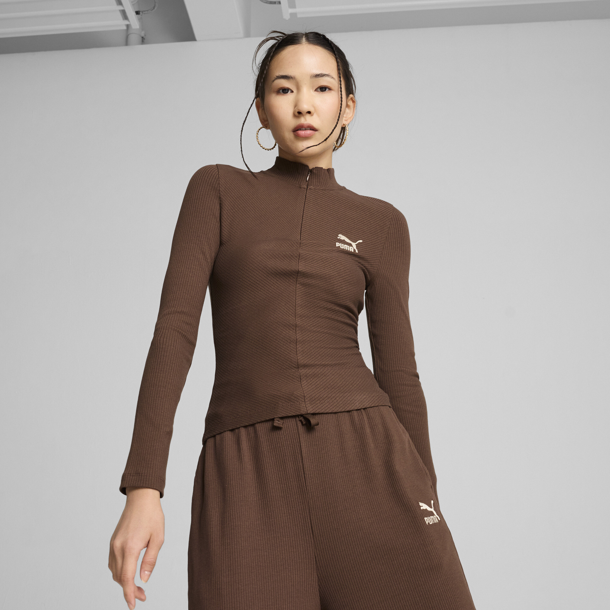 Puma CLASSICS Geripptes T-Shirt mit halbem Reißverschluss Damen | Mit Plain | Espresso Brown | Größe: M