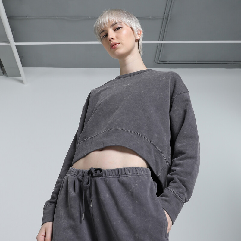 

Women's PUMA DARE TO Relaxed Fit Washed Crew-Neck Sweatshirt
