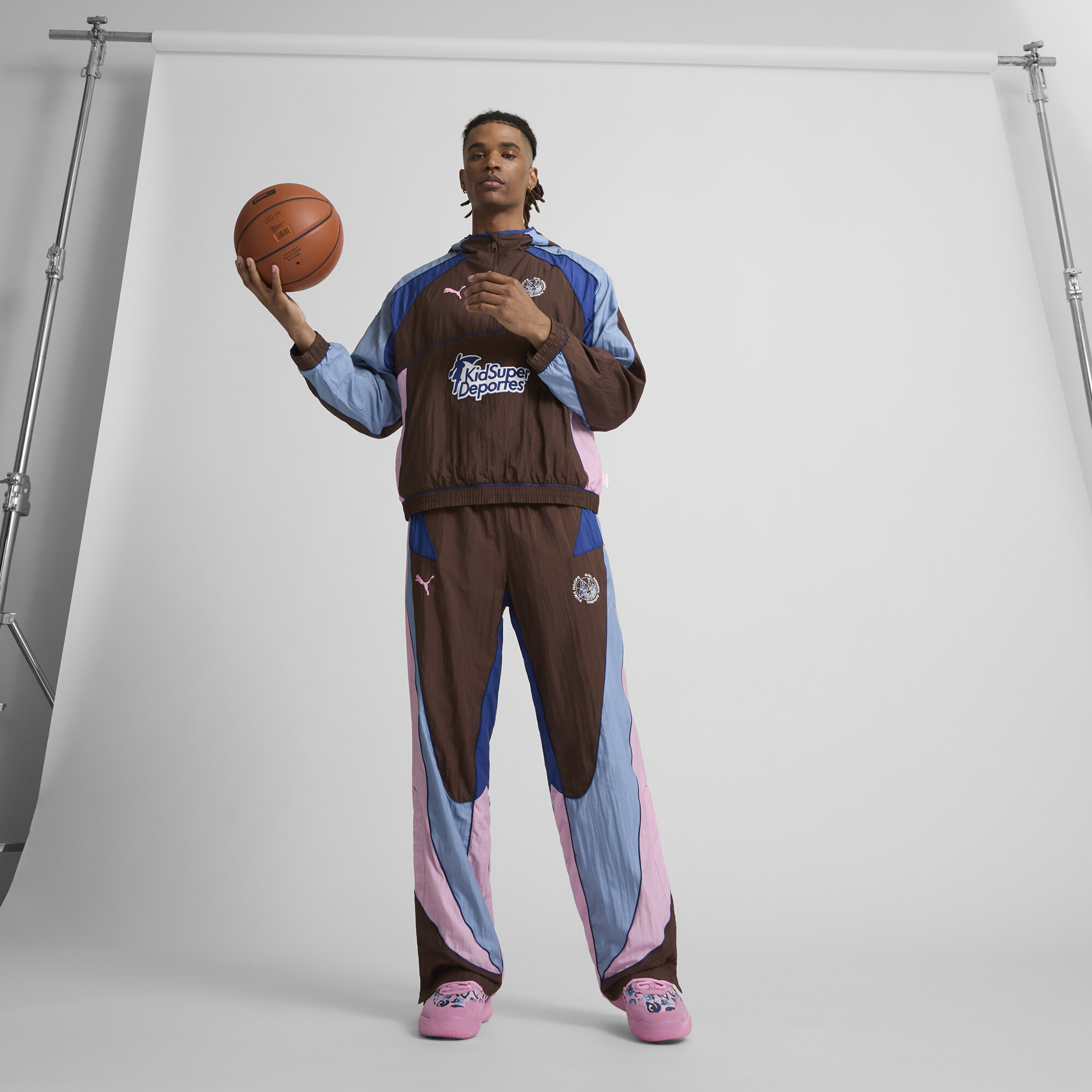 PUMA HOOPS x KIDSUPER trainingsbroek, Bruin, Maat XS thumbnail 5