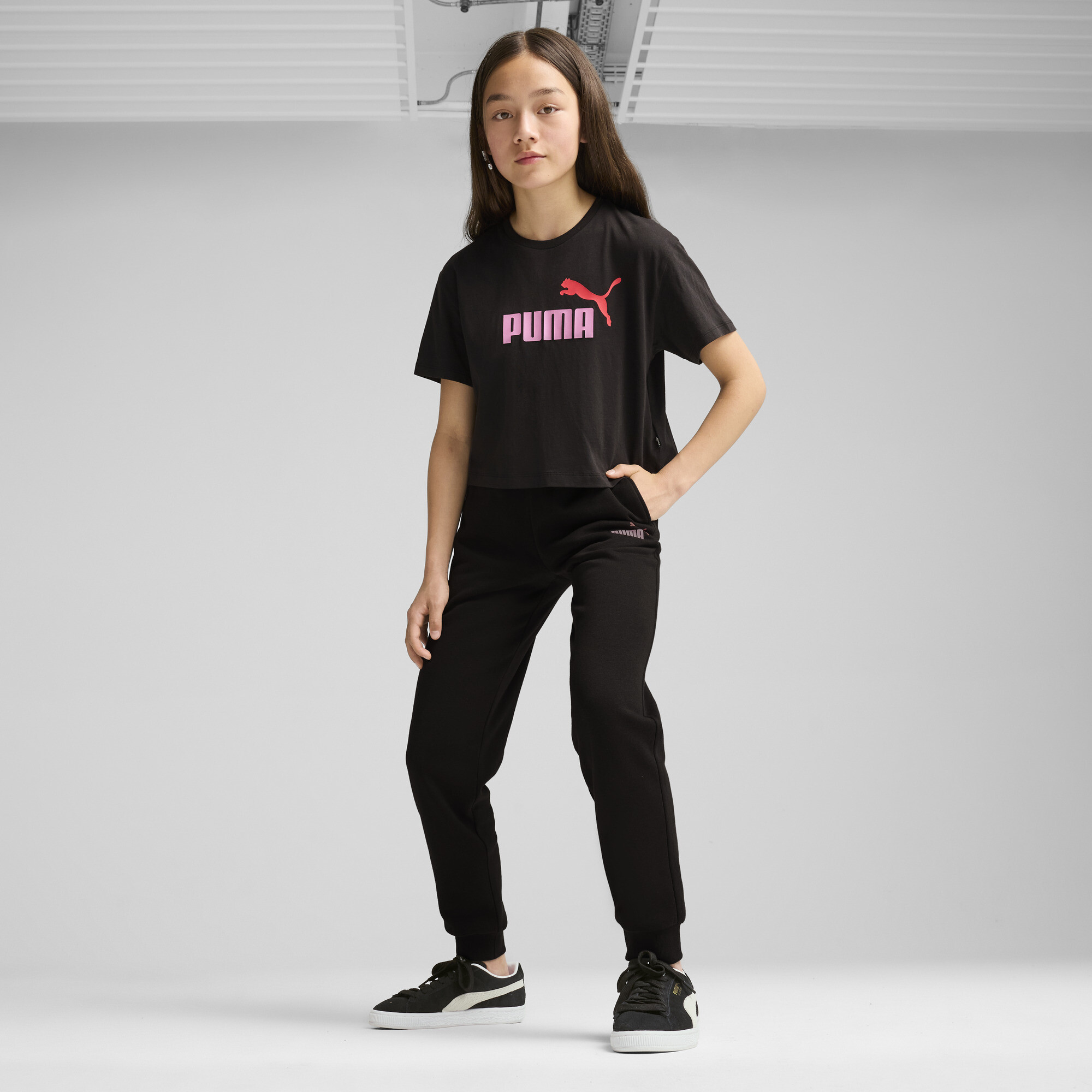 PUMA Essentials Logo Big Kids' Sweatpants - Picture 9 of 10