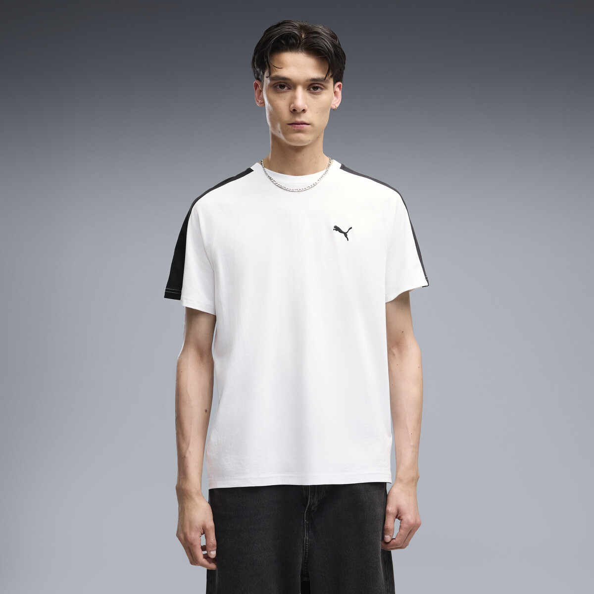 T7 T-Shirt Men in White by PUMA, XL