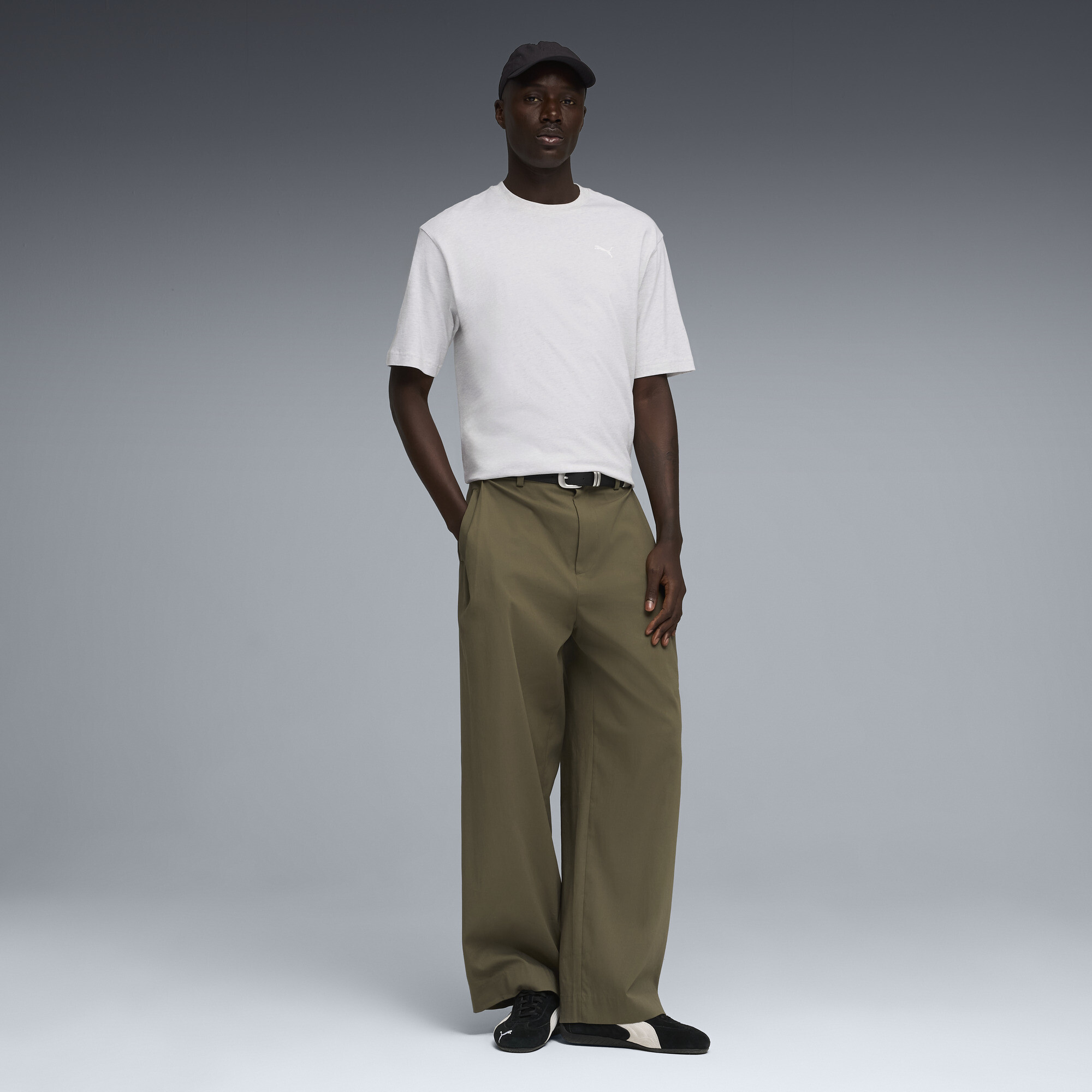 PUMA WARDROBE ESS Boxy T-shirt voor Heren, Wit, Maat XS thumbnail 4