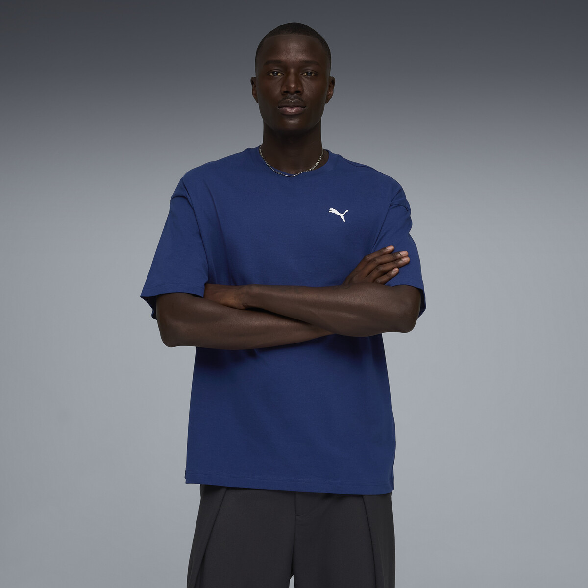 Wardrobe Essentials Oversized T-Shirt Men in Blue Jewel by PUMA, XS