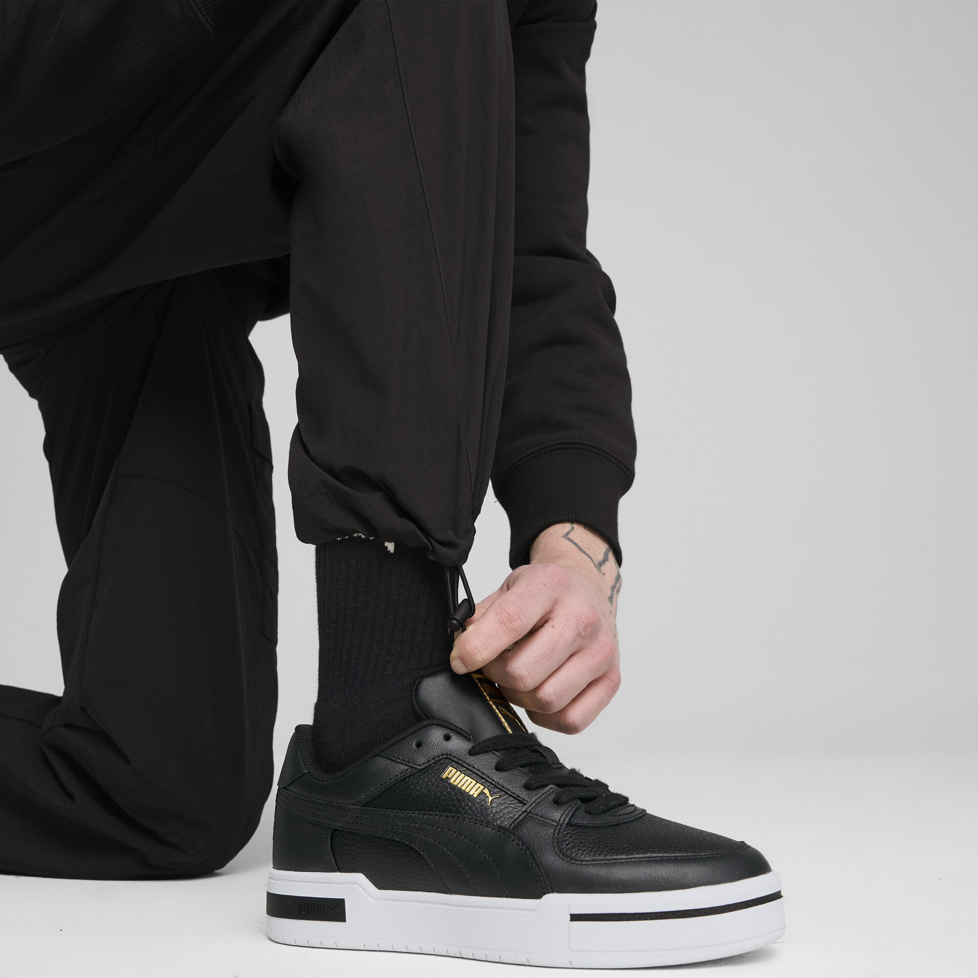 PUMA WARDROBE ESS Relaxed cargobroek, Zwart