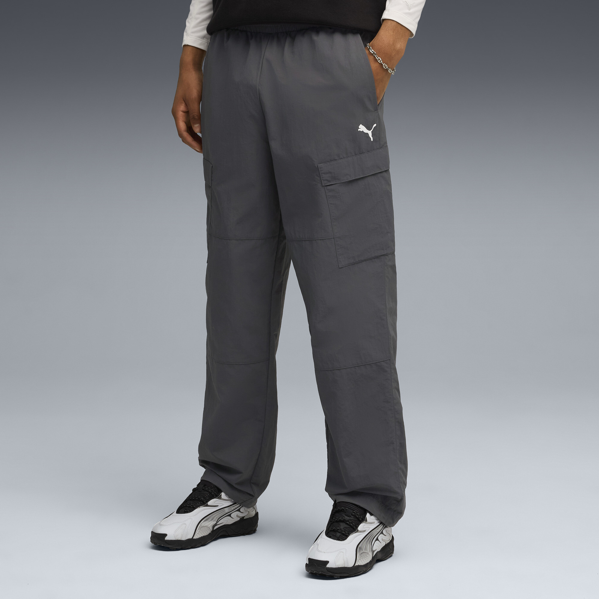 PUMA Wardrobe Essentials Men's Relaxed Cargo Pants in Grey, Size S