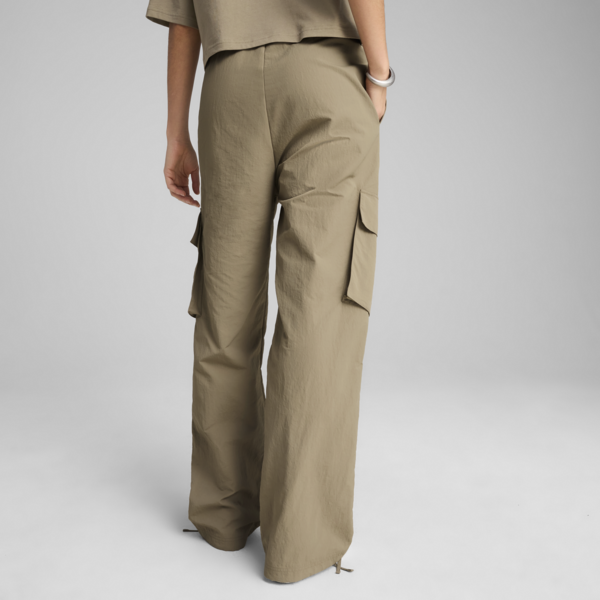 WARDROBE Essentials Relaxed Woven Cargo Pants Women, Velvet Moss, large-ZAF