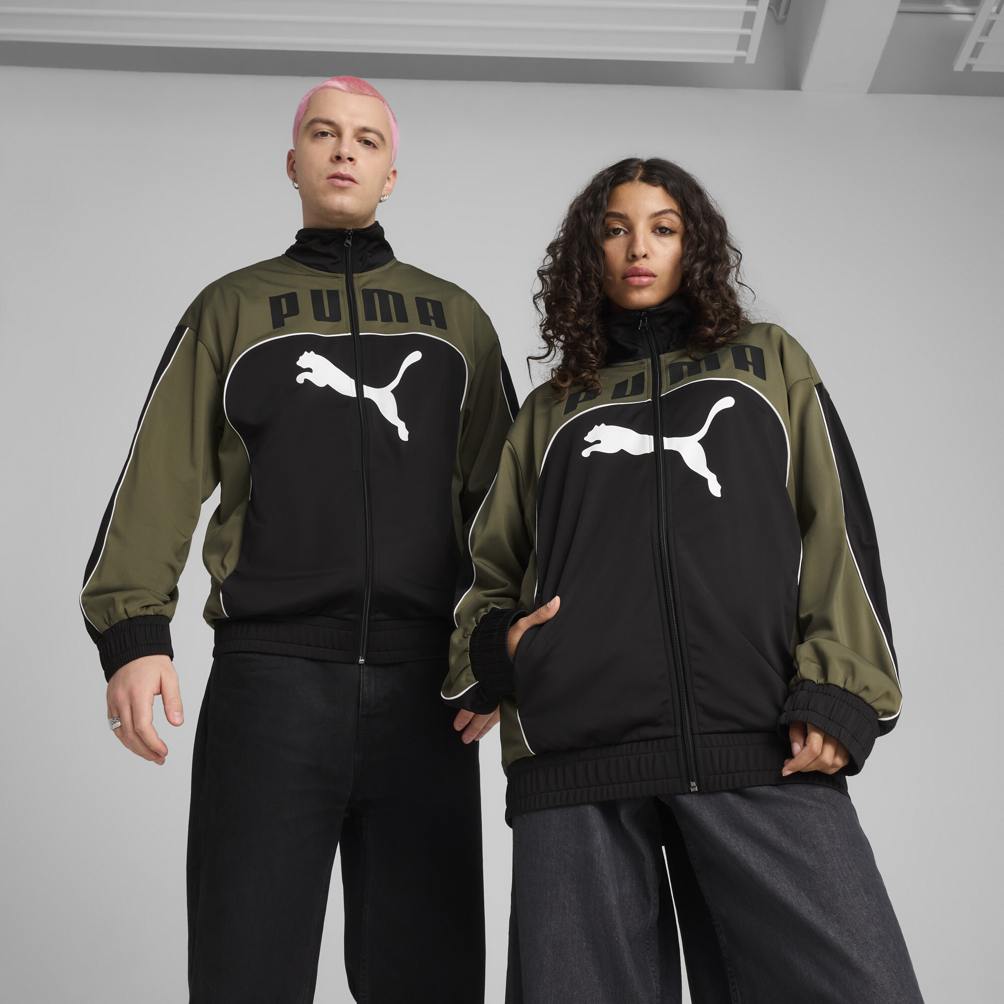 FUTURE.Puma.ARCHIVE Jacke Unisex | Mit Color Blocking | Black/Loden Green | Größe: M