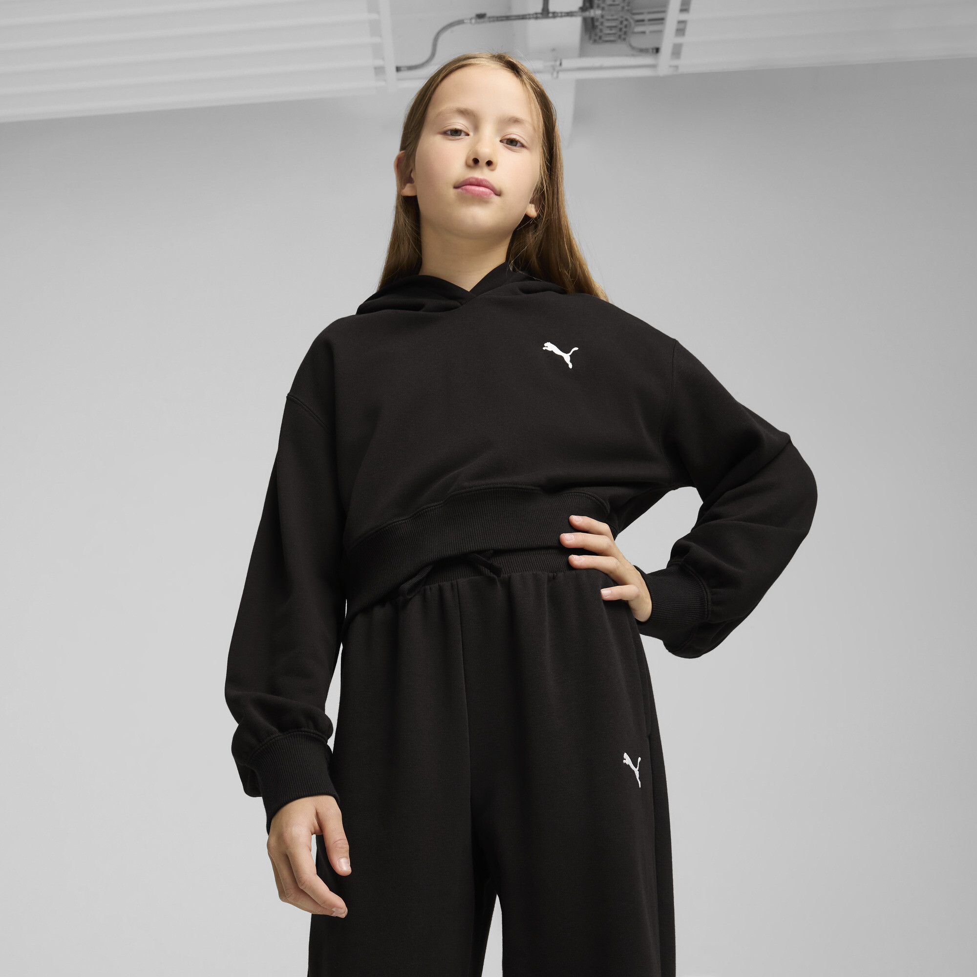 PUMA GARDEROBE ESS hoodie met korte lengte voor Dames, Zwart, Maat 9-10Y thumbnail 4