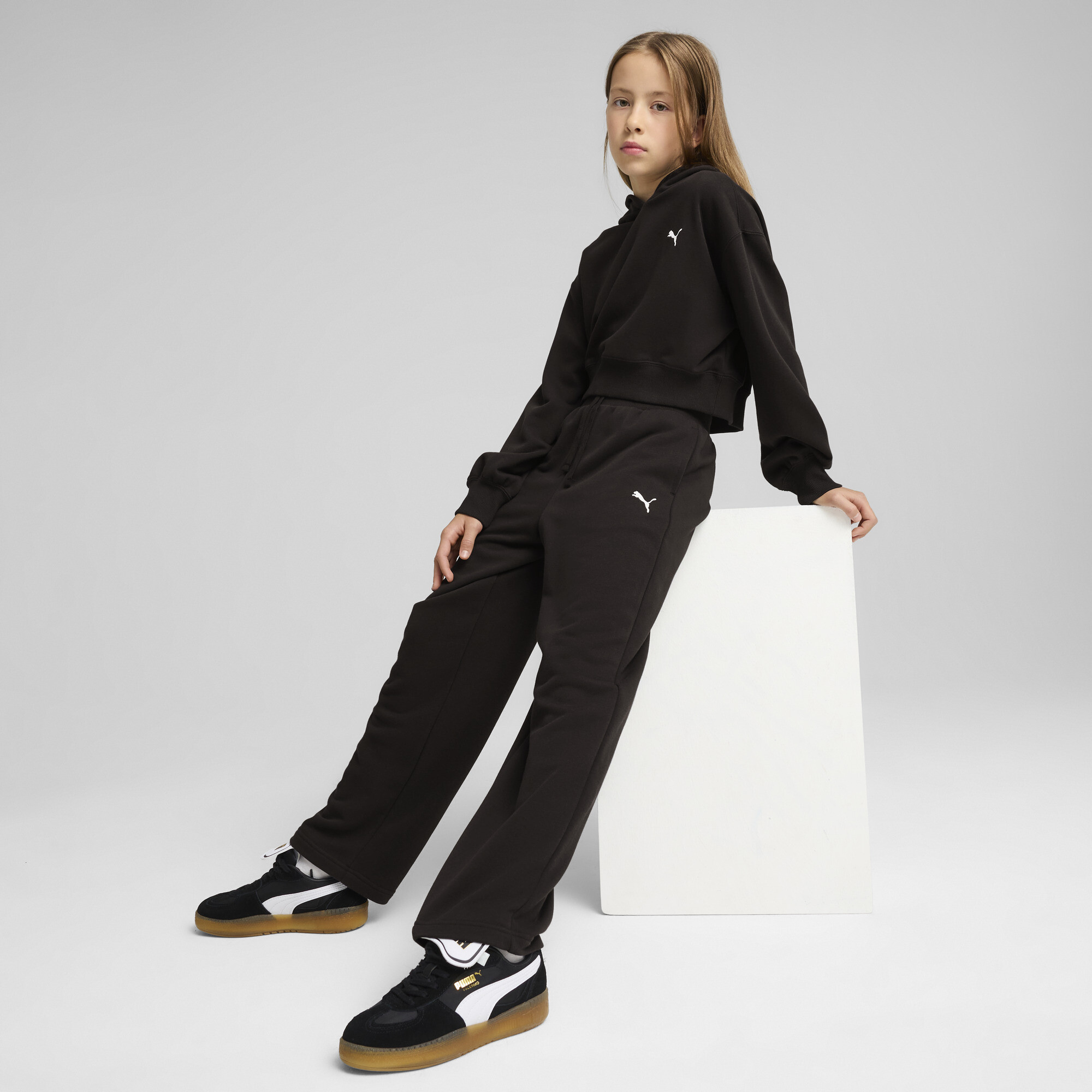 PUMA GARDEROBE ESS hoodie met korte lengte voor Dames, Zwart, Maat 9-10Y thumbnail 2