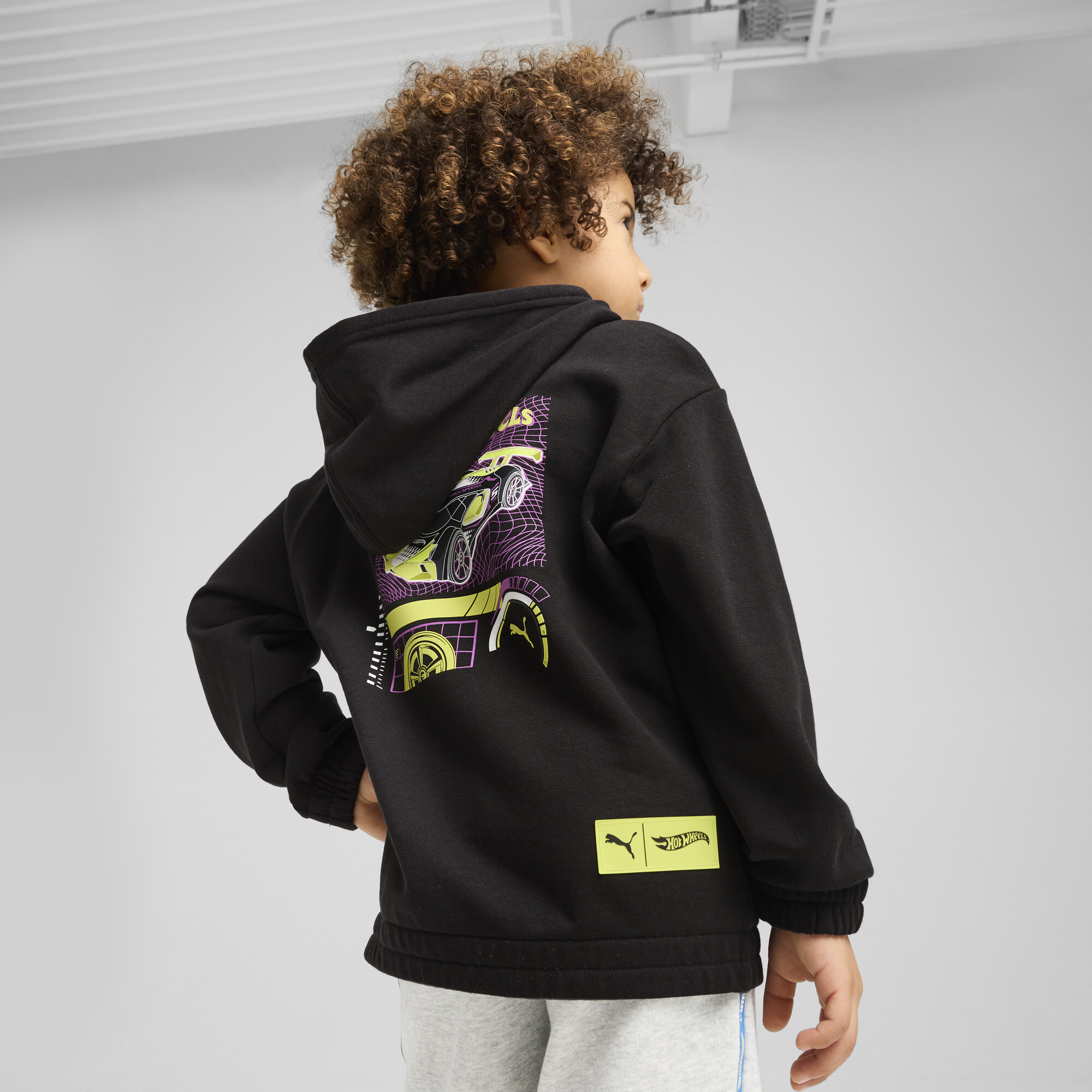 PUMA x HOT WHEELS™ Little Kids' Relaxed Graphic Hoodie - Picture 10 of 15