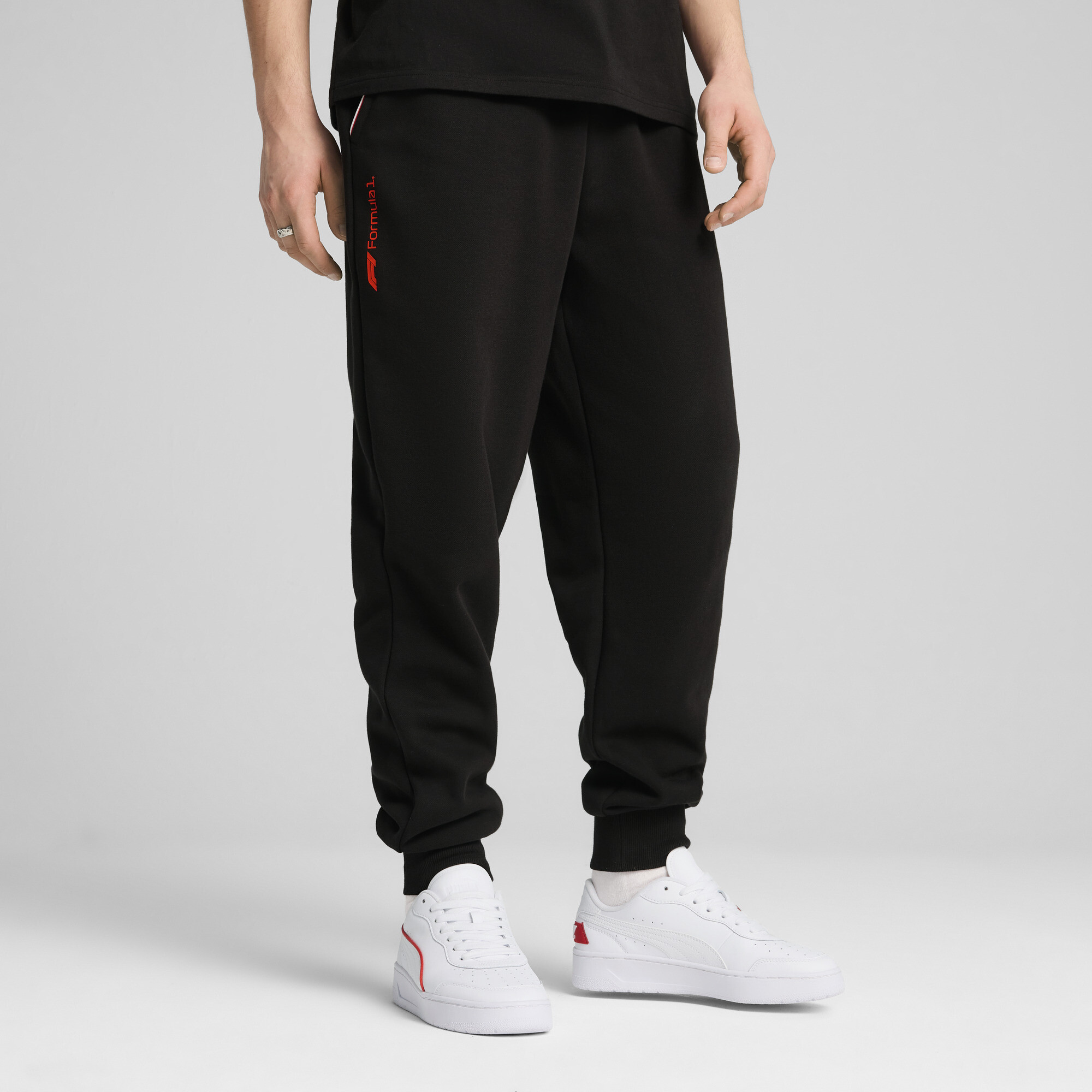 Puma F1® ESS+ Relaxed Jogginghose Herren | Mit Plain | Black | Größe: S