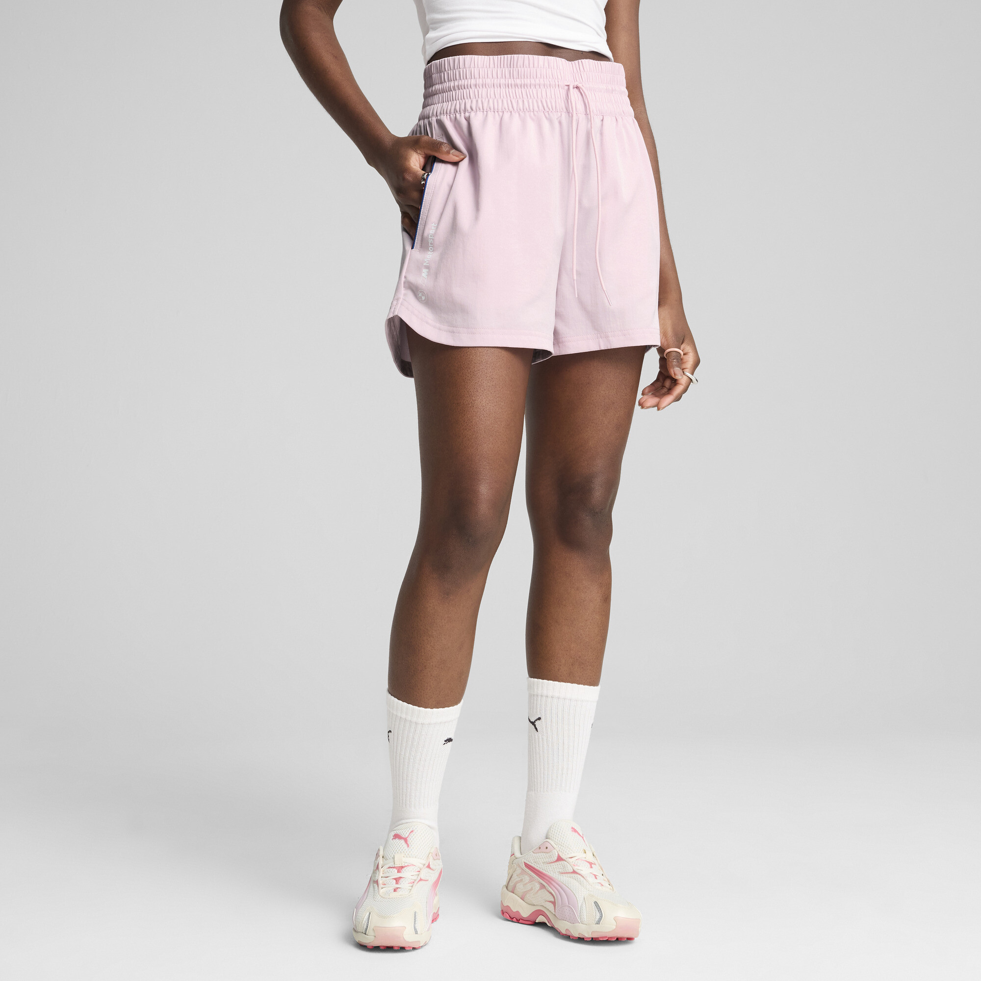 Puma Bmw Mms Wmn Ess+ Shorts In Pink
