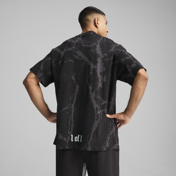 Playera PUMA HOOPS x LAFRANCÉ Written in Chrome Marble, PUMA Black-Flat Medium Gray AOP, large-MEX