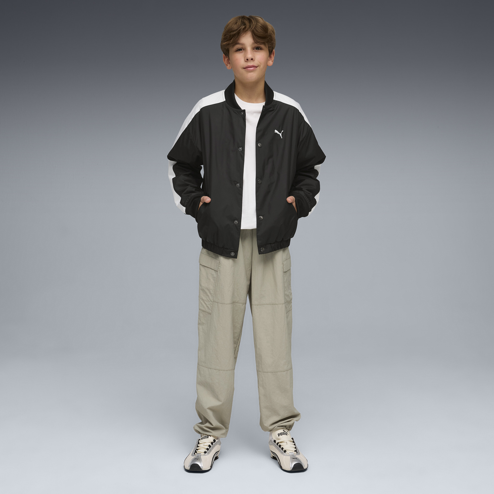 PUMA WARDROBE ESS relaxte geweven cargobroek voor Heren, Beige/Grijs, Maat 15-16Y thumbnail 4