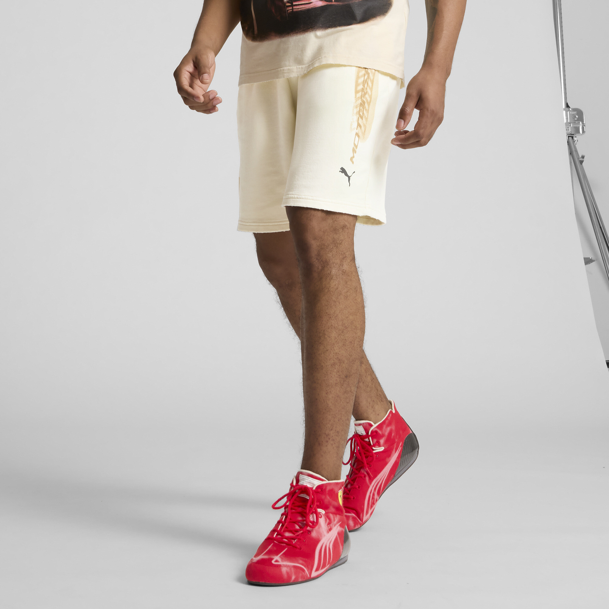 PUMA Scuderia Ferrari Desert Sun Men's Motorsport Shorts - Picture 15 of 17