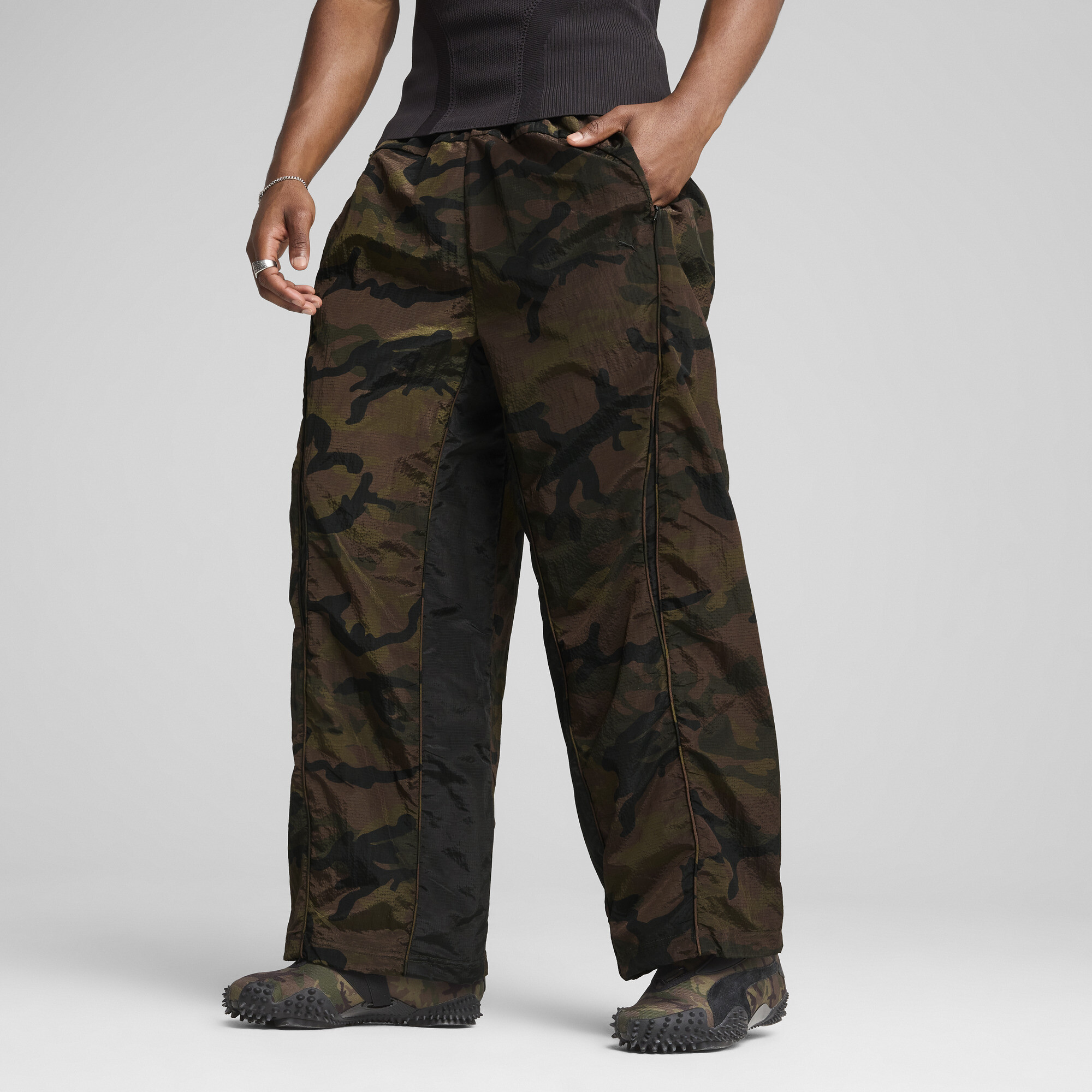 Puma Mostroverse CLRT Ripstop Hose mit Allover-Print Unisex | Mit Camouflage | Black | Größe: S