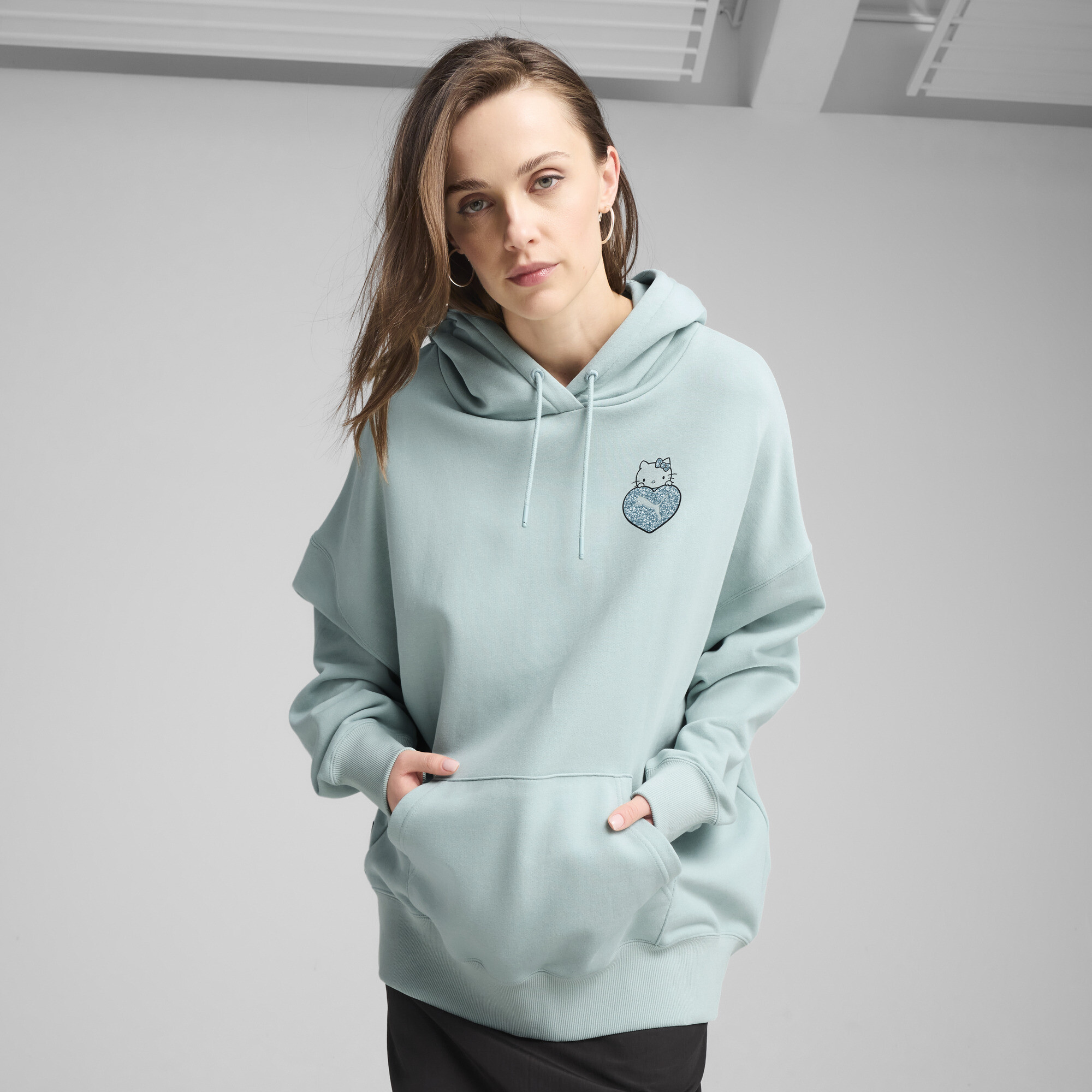 Puma X HELLO KITTY AND FRIENDS Graphic Oversized Hoodie Damen | Mit Print | Modern Mint | Größe: L