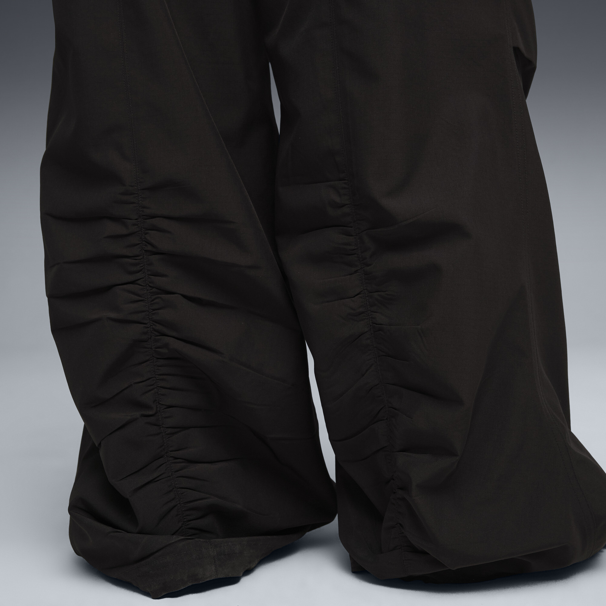 PUMA Wardrobe Essentials geweven parachutebroek voor Dames, Zwart, Maat L thumbnail 4