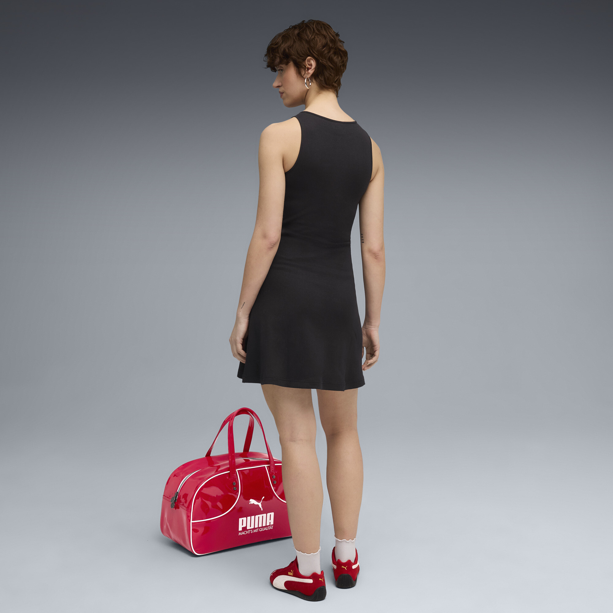 PUMA Wardrobe Essentials geribde jurk voor Dames, Zwart, Maat L thumbnail 5