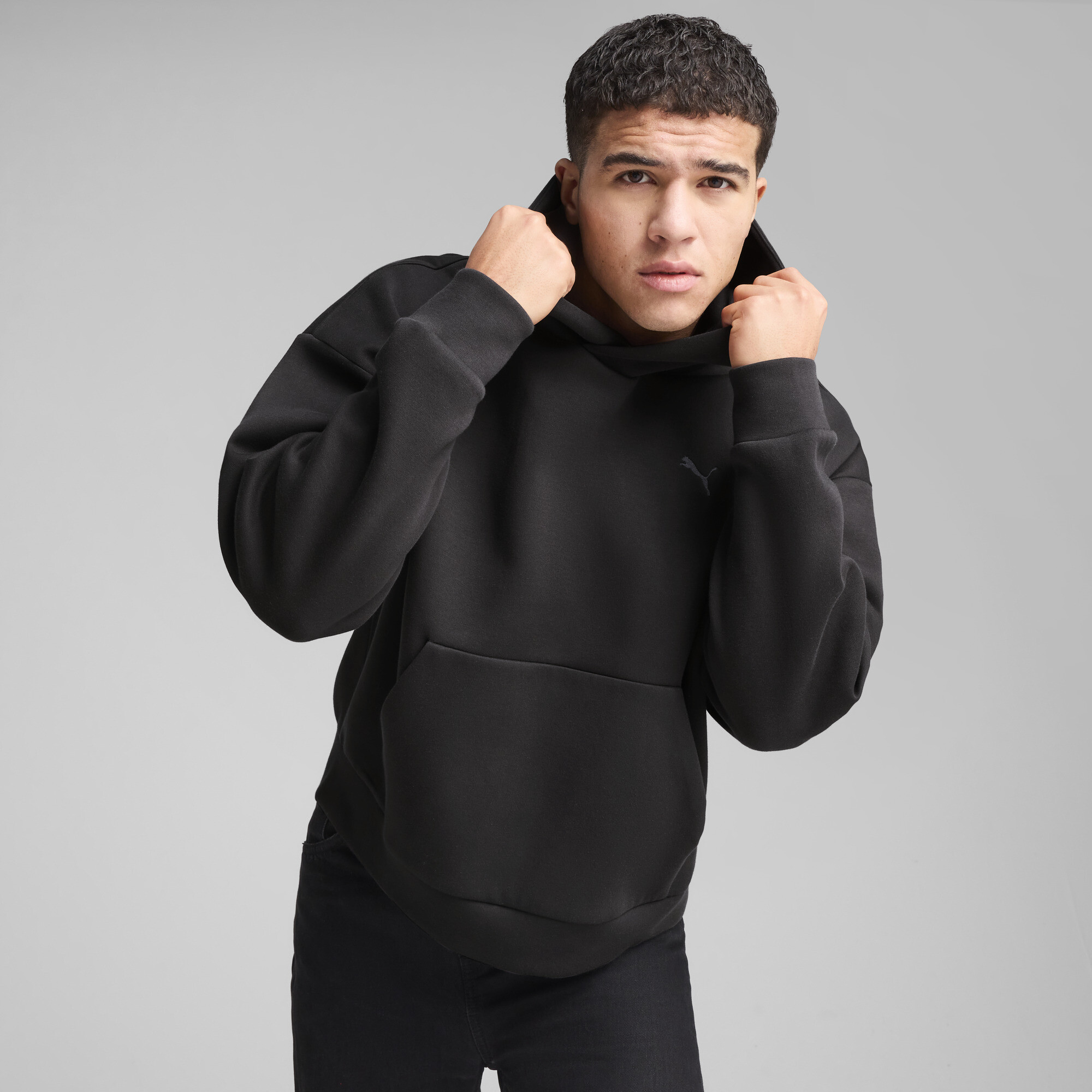 PUMA Wardrobe Essentials Men's Boxy Hoodie in Black, Size M