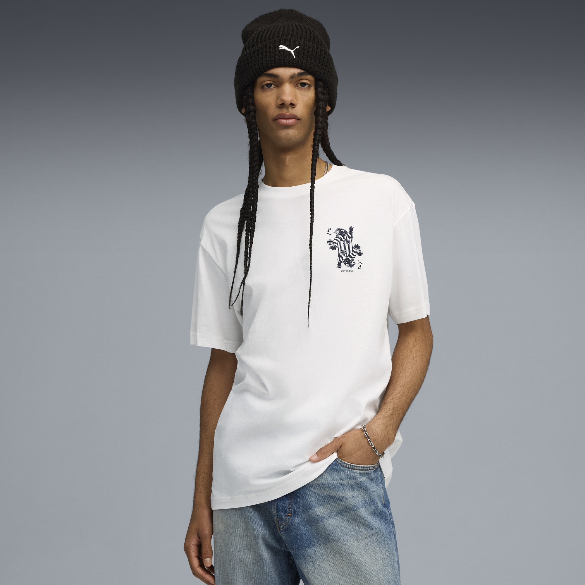 PUMA Graphic Card Play relaxed T-shirt voor Heren, Wit, Maat XXL